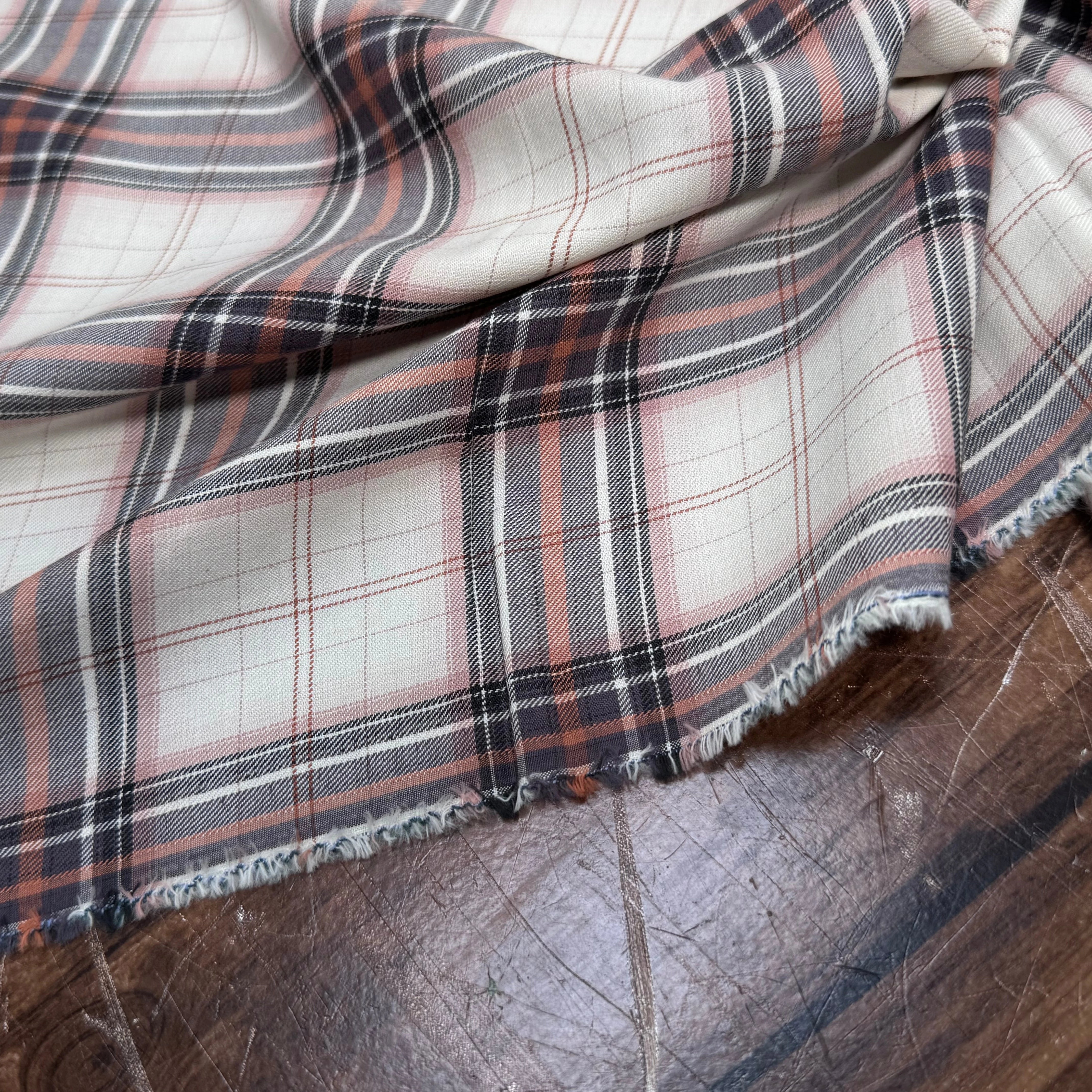 COTON CHEMISE DUVETEUX ÉCRU À CARREAUX MULTICOLORS - My Little Coupon