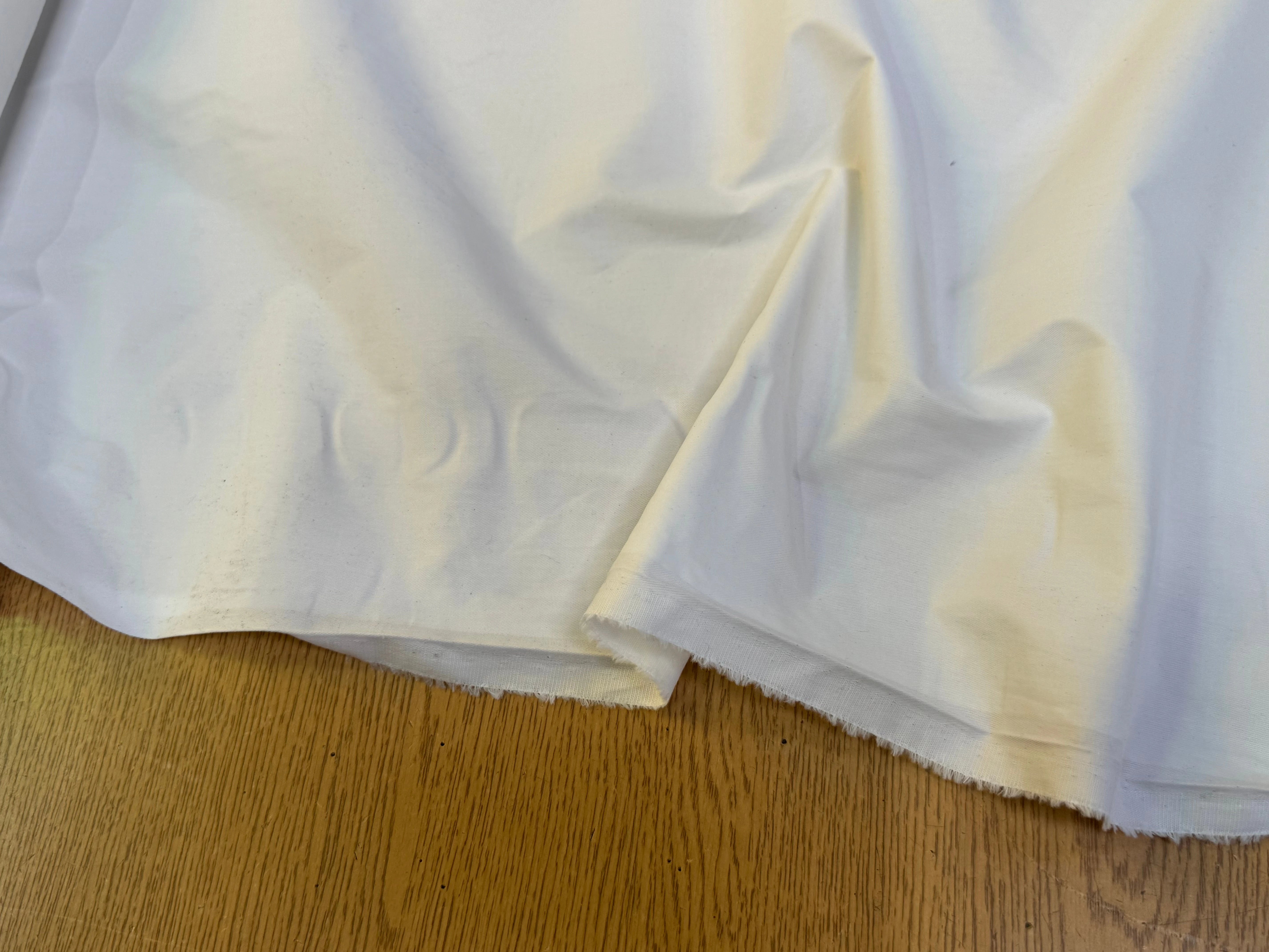COTON CRAQUANT TRÈS FINEMENT SERGÉ BLANC - My Little Coupon