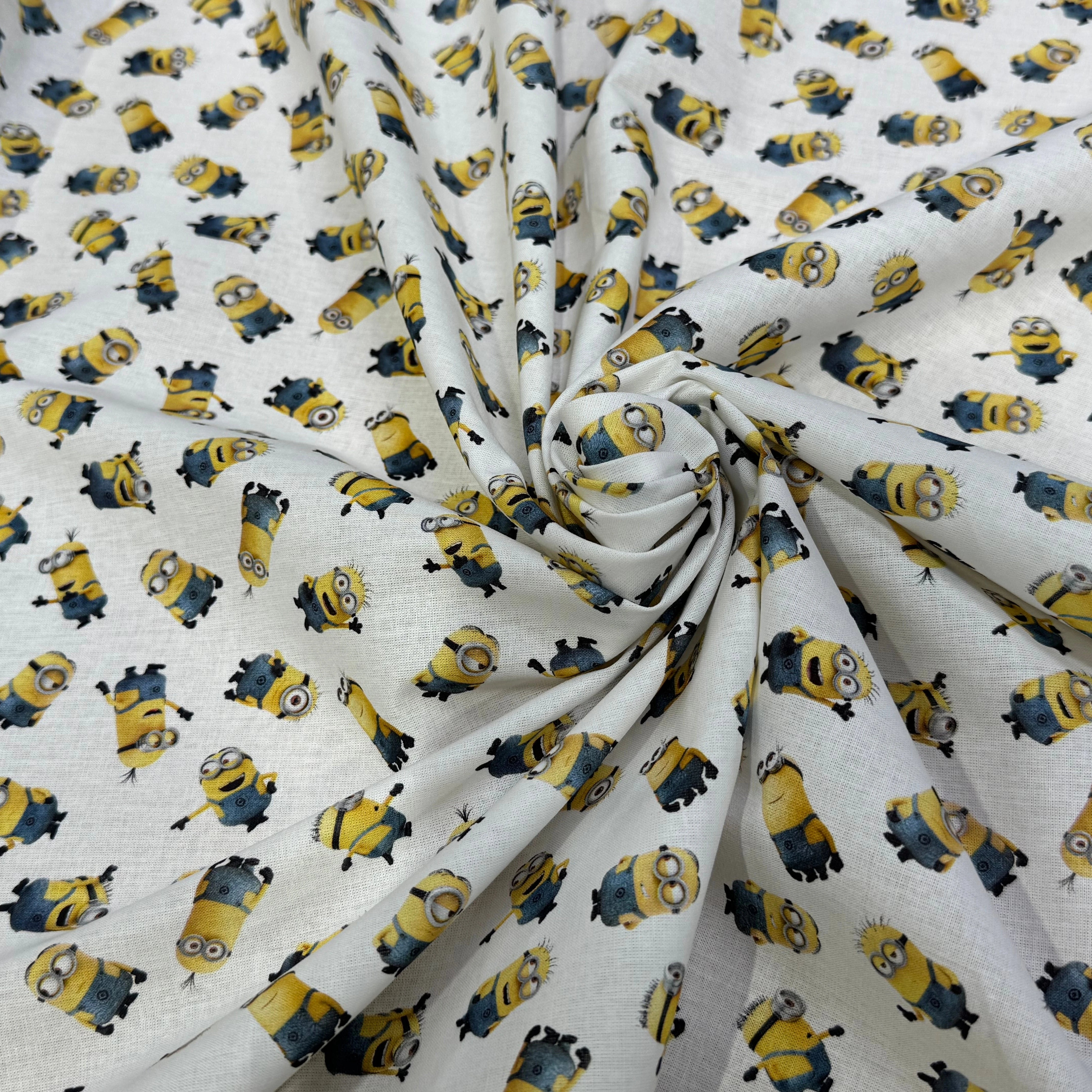 COTON IMPRIMÉ MINIONS DESPICABLE - My Little Coupon
