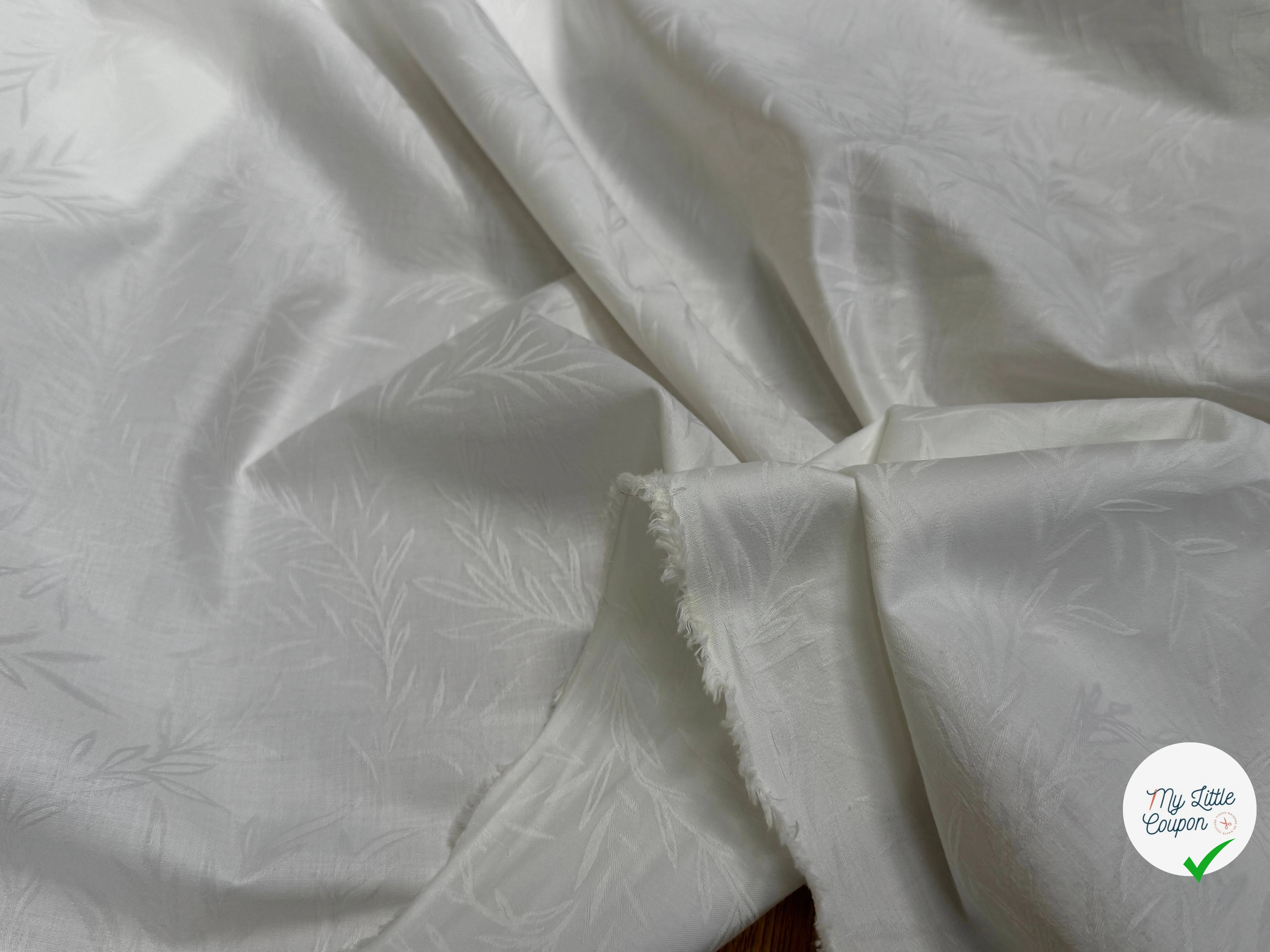 COTON JACQUARD DAMASSÉ BLANC CASSÉ MOTIFS FLORAUX 280 DE LAIZE SOFT TOUCHÉ - My Little Coupon