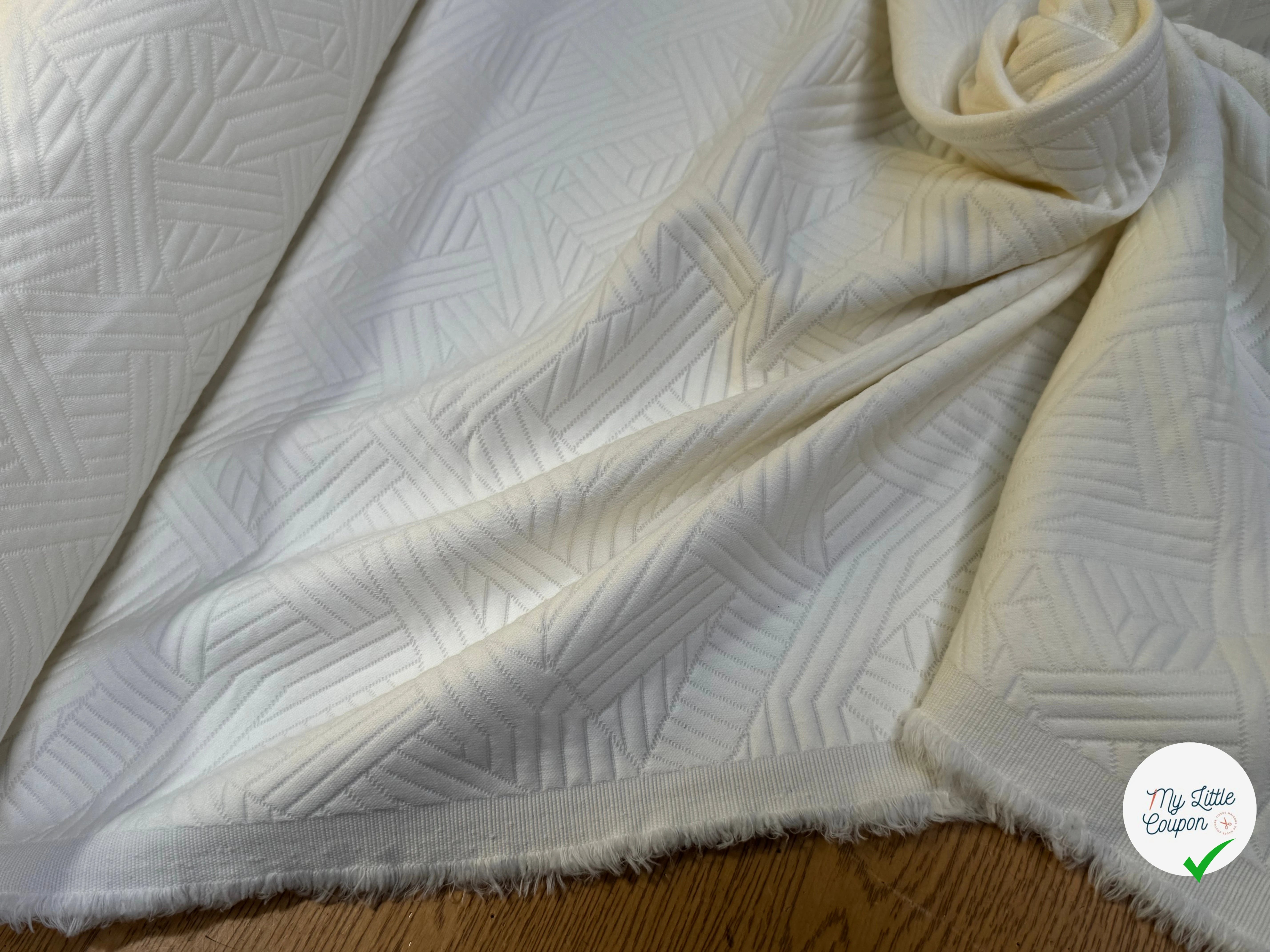 COTON JACQUARD DOUX STRETCH BLANC CASSÉ 69% COTON - My Little Coupon