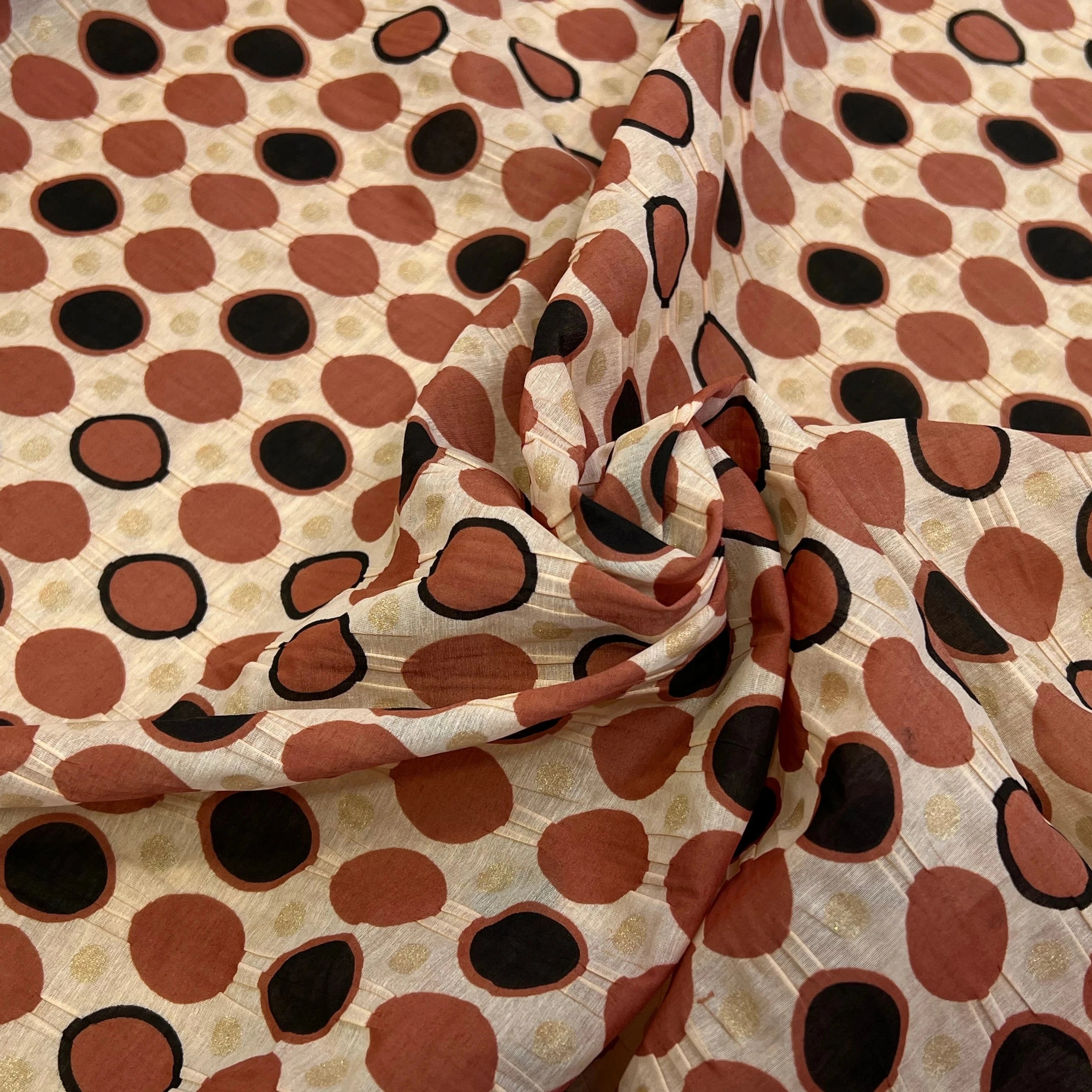 COTON SOIE FOND BEIGE MOTIF CERCLES MARRON ET NOIR POIDS OR BRILLANT 30% SOIE - My Little Coupon