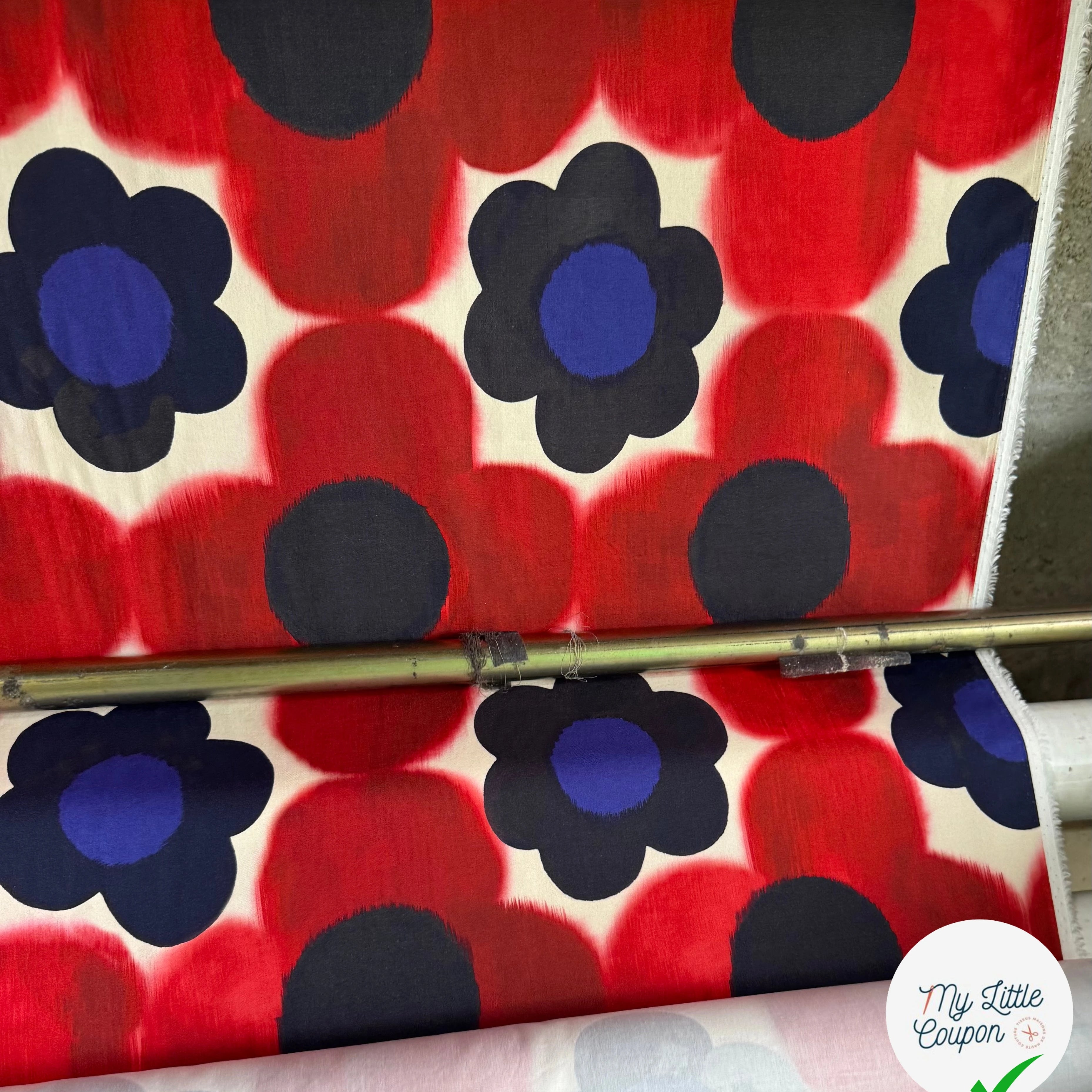 COTON STRETCH IMPRIMÉ FLEURS GRAPHIQUES ROUGE ARTEMIDE TWIGGY ROUGE - My Little Coupon