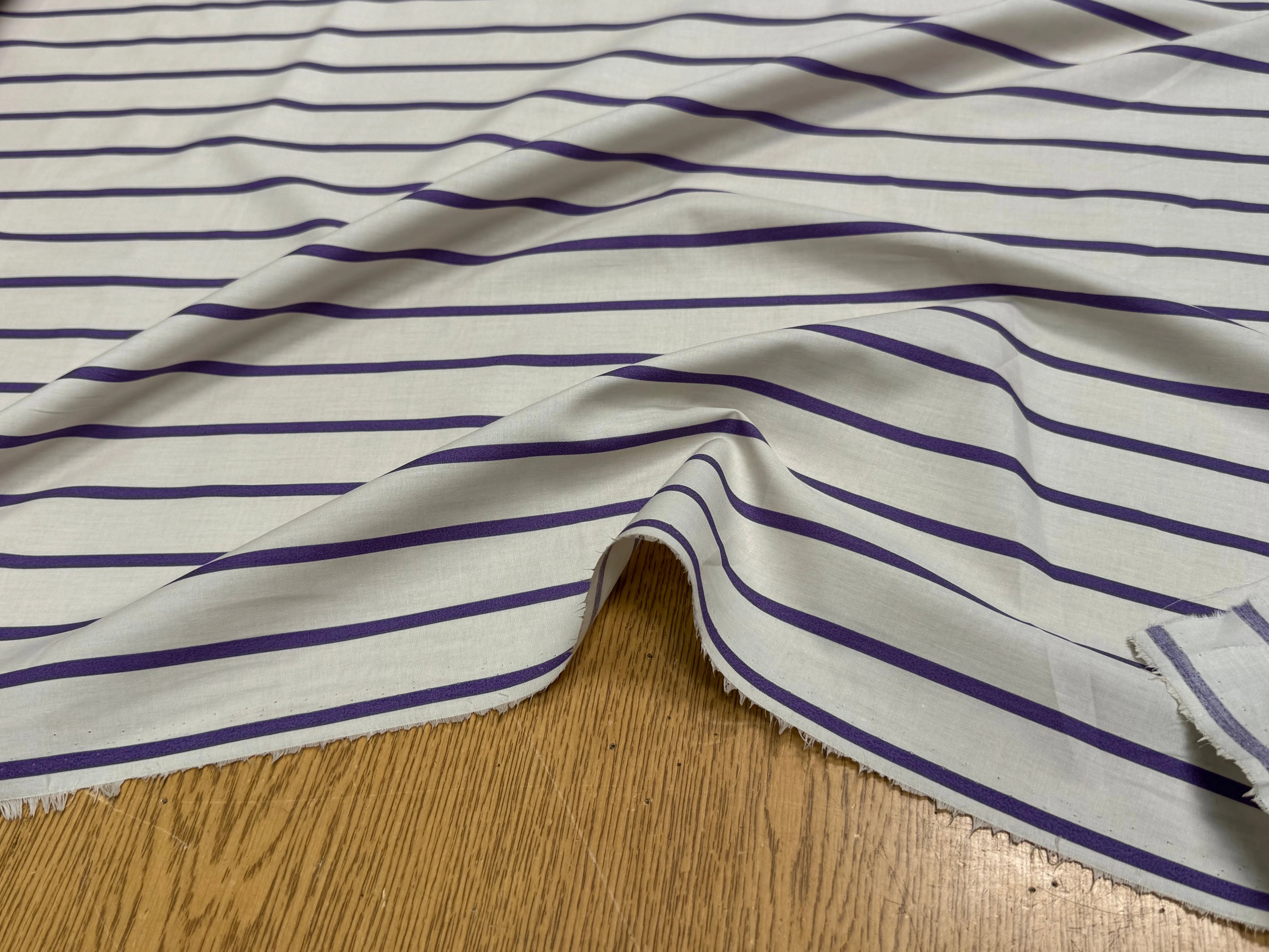COTON VISCOSE BLANC CASSÉ RAYURES VIOLET - My Little Coupon