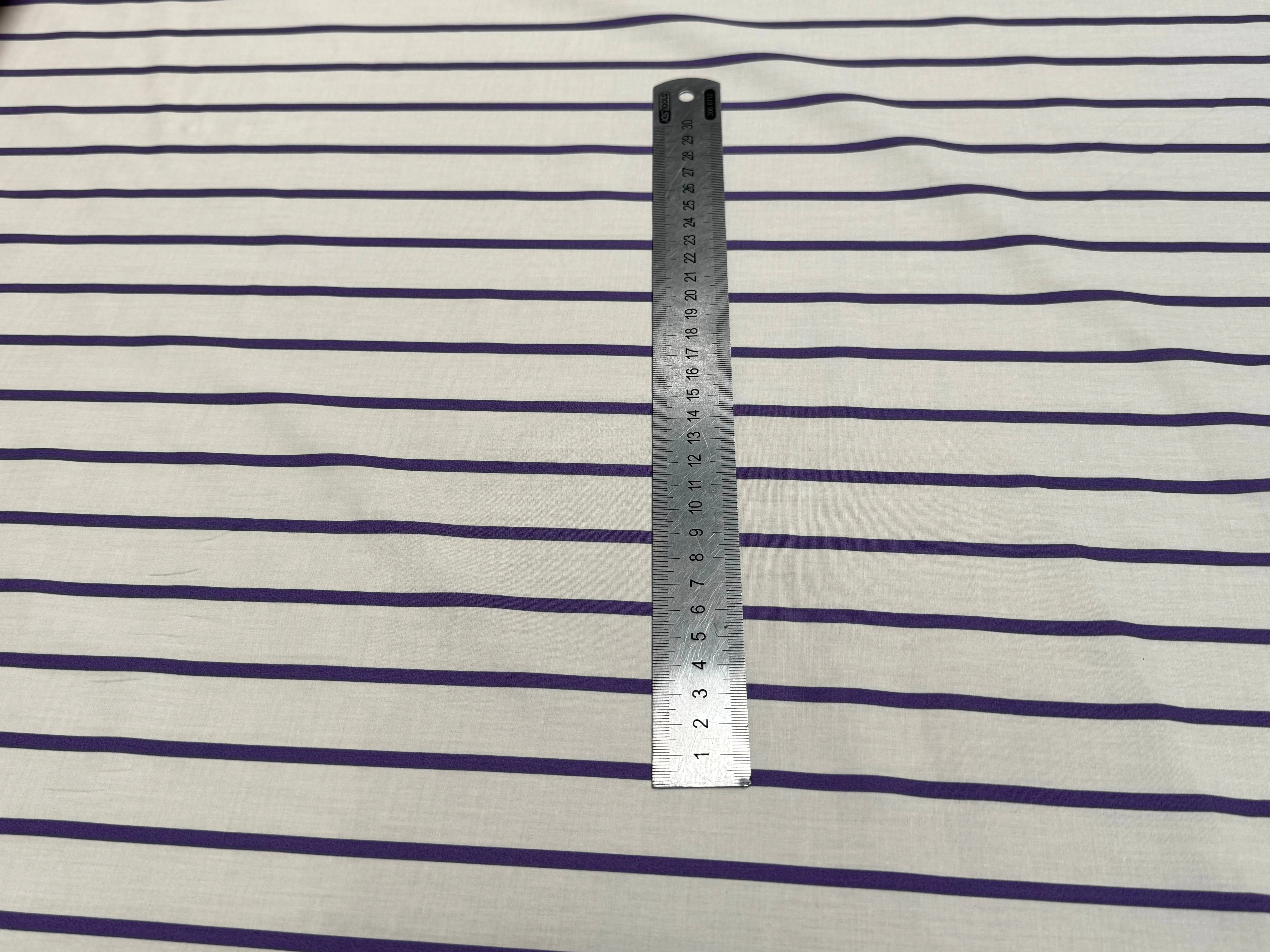 COTON VISCOSE BLANC CASSÉ RAYURES VIOLET - My Little Coupon