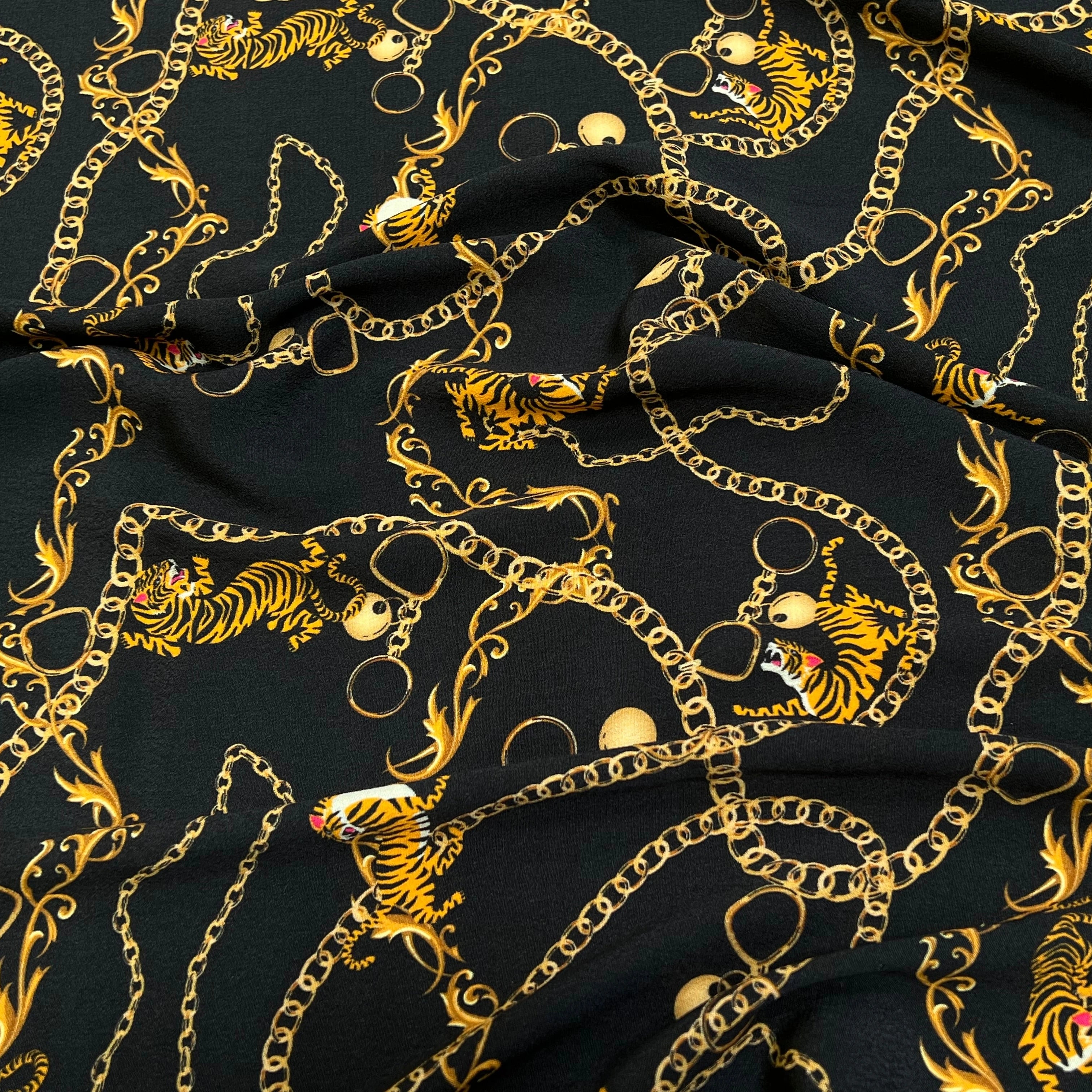 CREPE 100% VISCOSE MAROCAINE FOND NOIR IMPRIMÉ TIGER & CHAINS - My Little Coupon