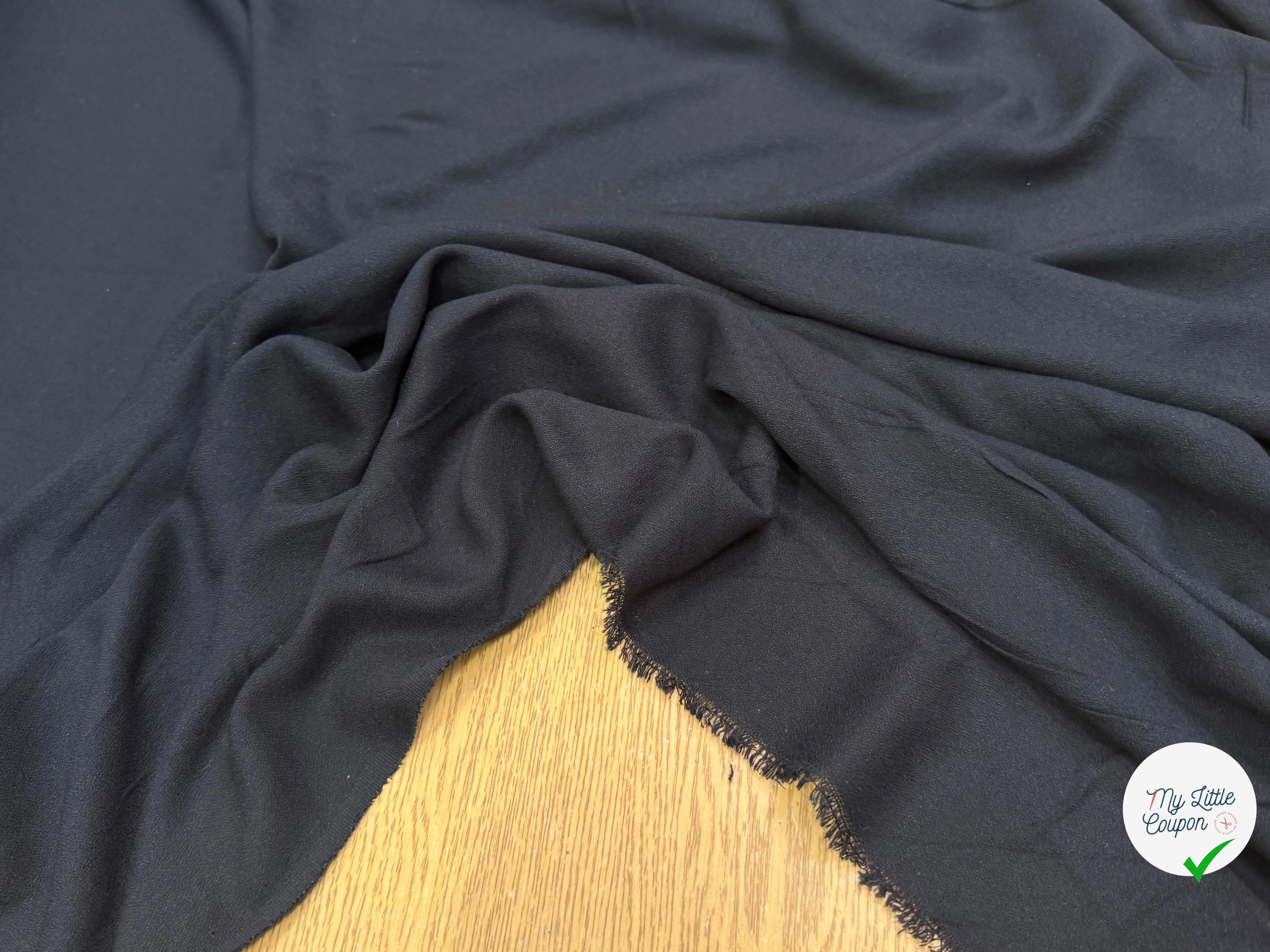 CREPE 100% VISCOSE TOMBÉ FLUIDE NOIR CHIC - My Little Coupon