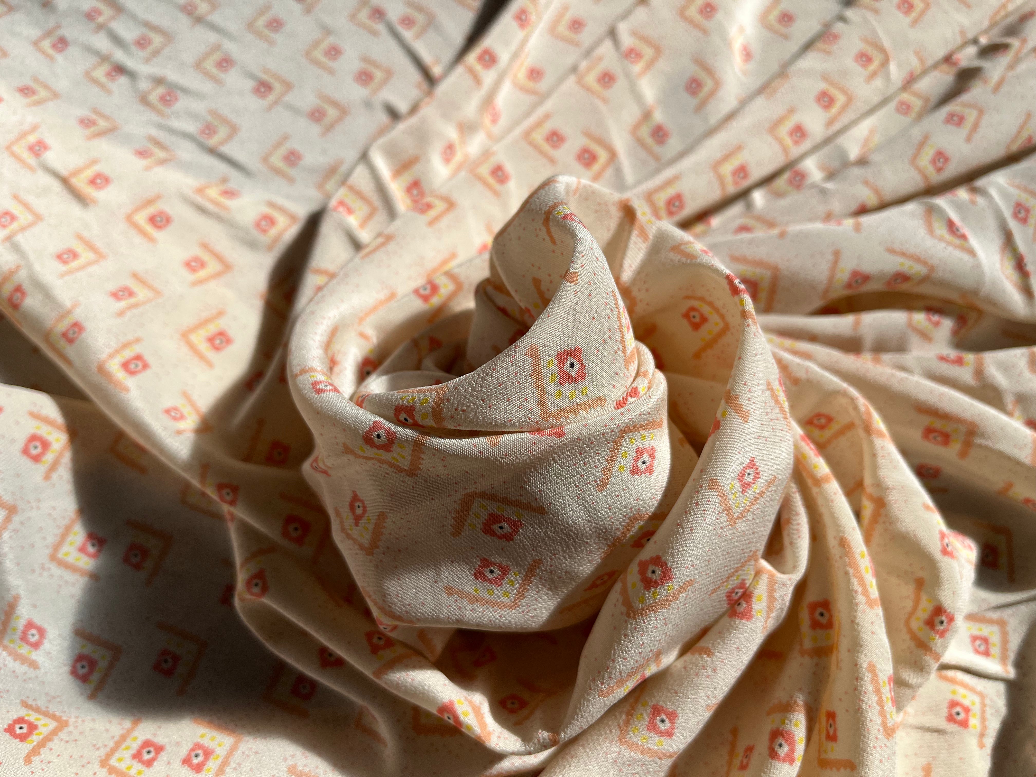 CREPE DE CHINE SOIE DELHI PRINT 16 MOMME ECRU - My Little Coupon