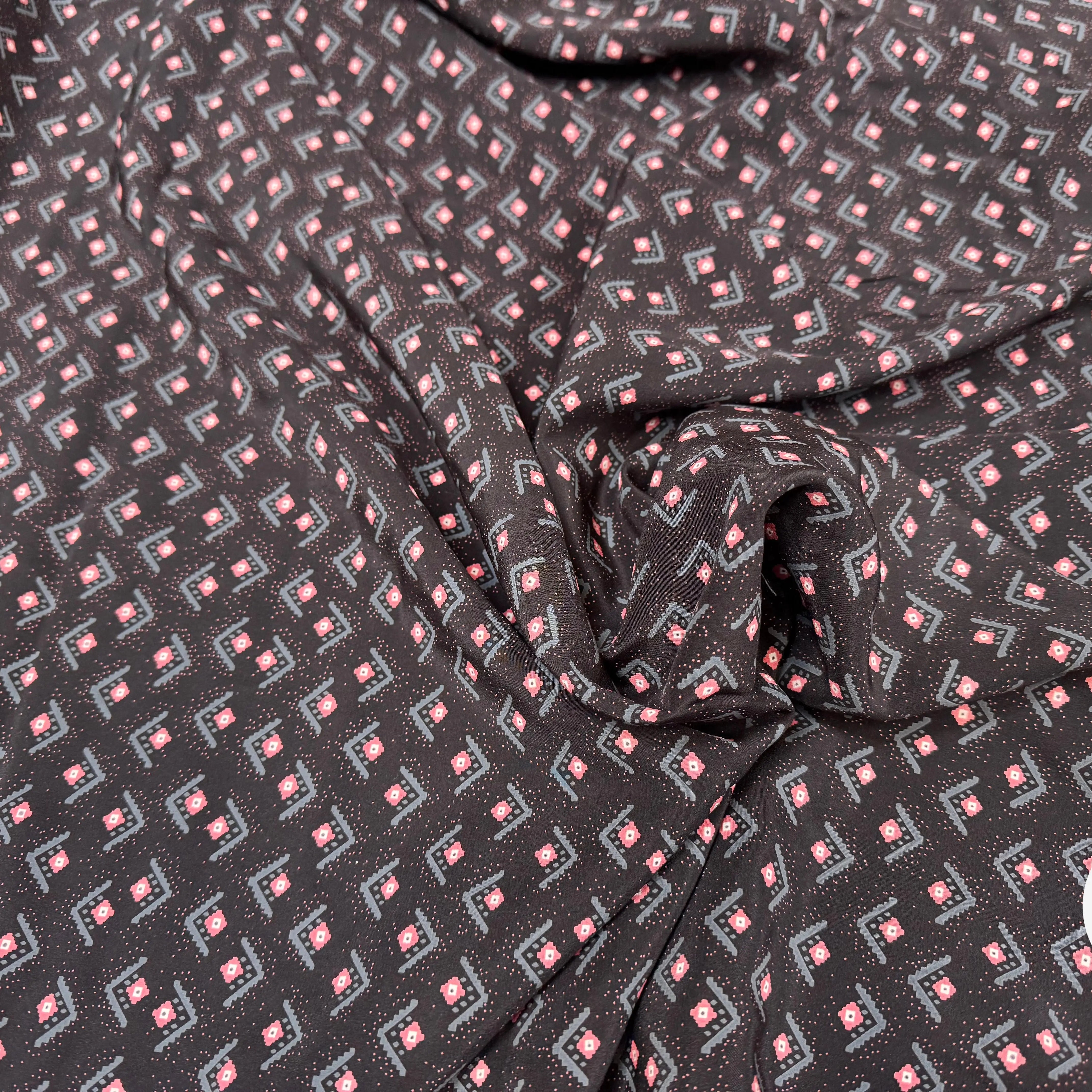 CREPE DE CHINE SOIE DELHI PRINT 16 MOMME NOIR - My Little Coupon