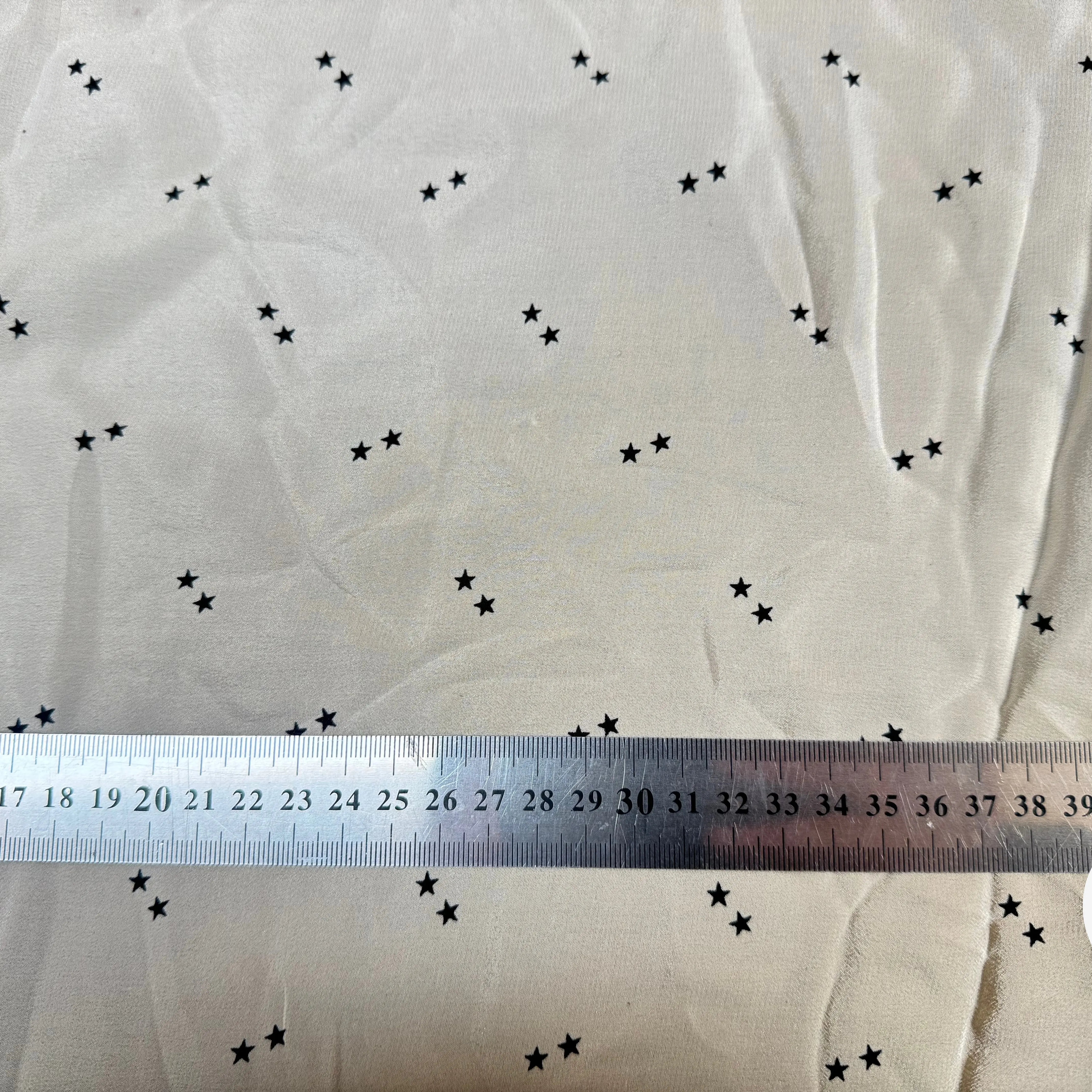 CRÊPE DE CHINE SOIE ÉTOILÉ FOND CRÈME - My Little Coupon