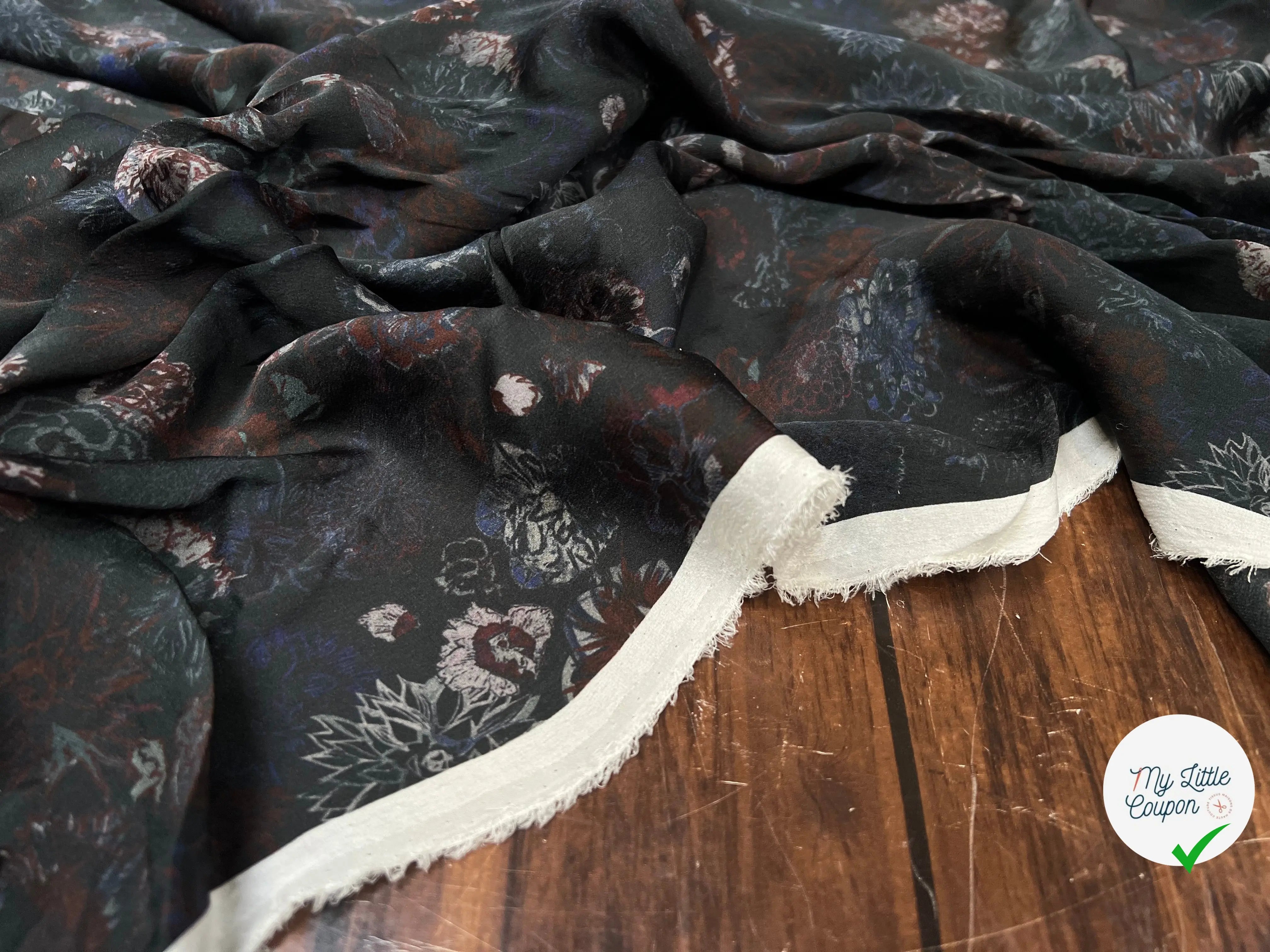 CRÊPE DE SOIE À MOTIFS FLORAL - My Little Coupon