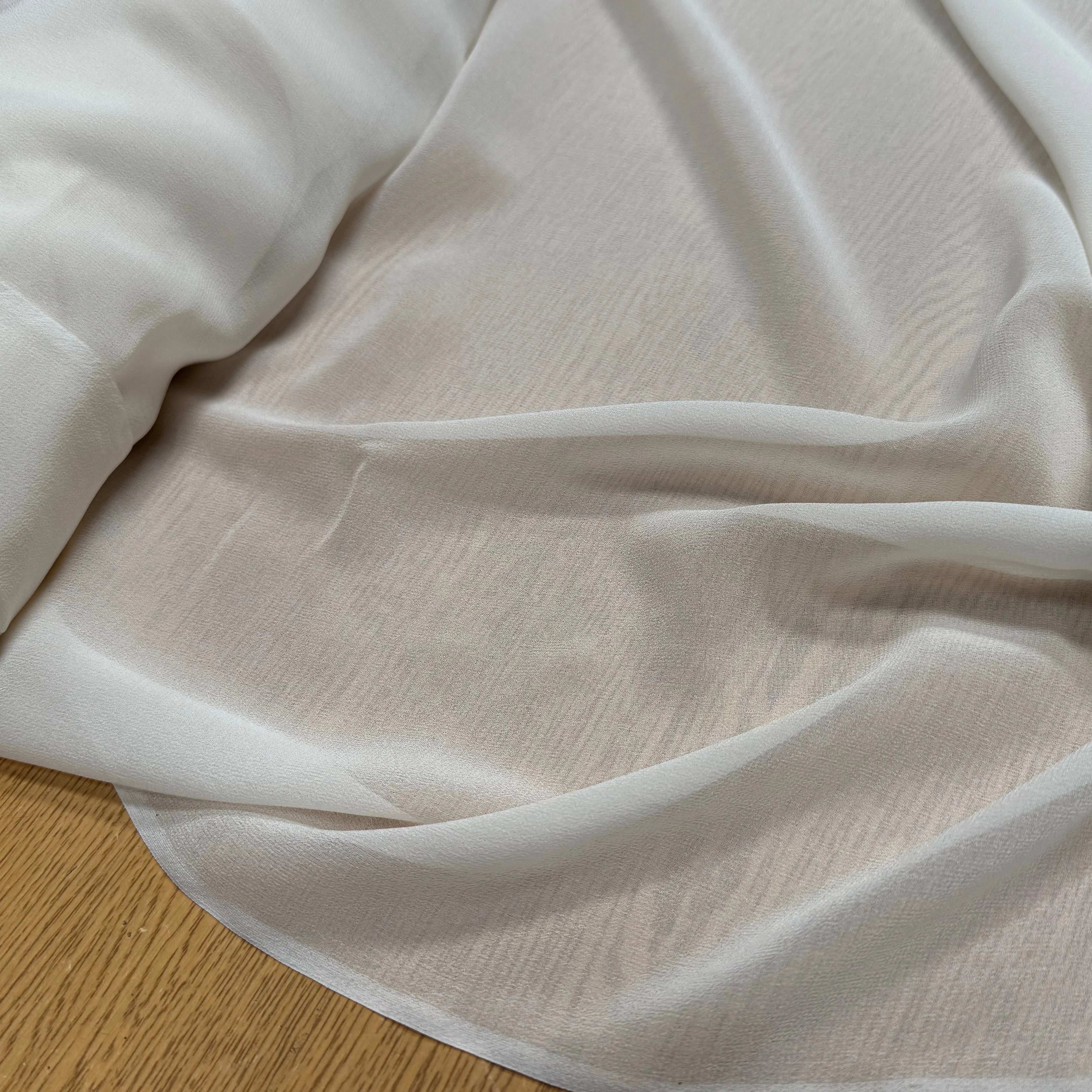 CREPE DE SOIE FLUIDE BLANC CASSÉ 115 DE LAIZE - My Little Coupon