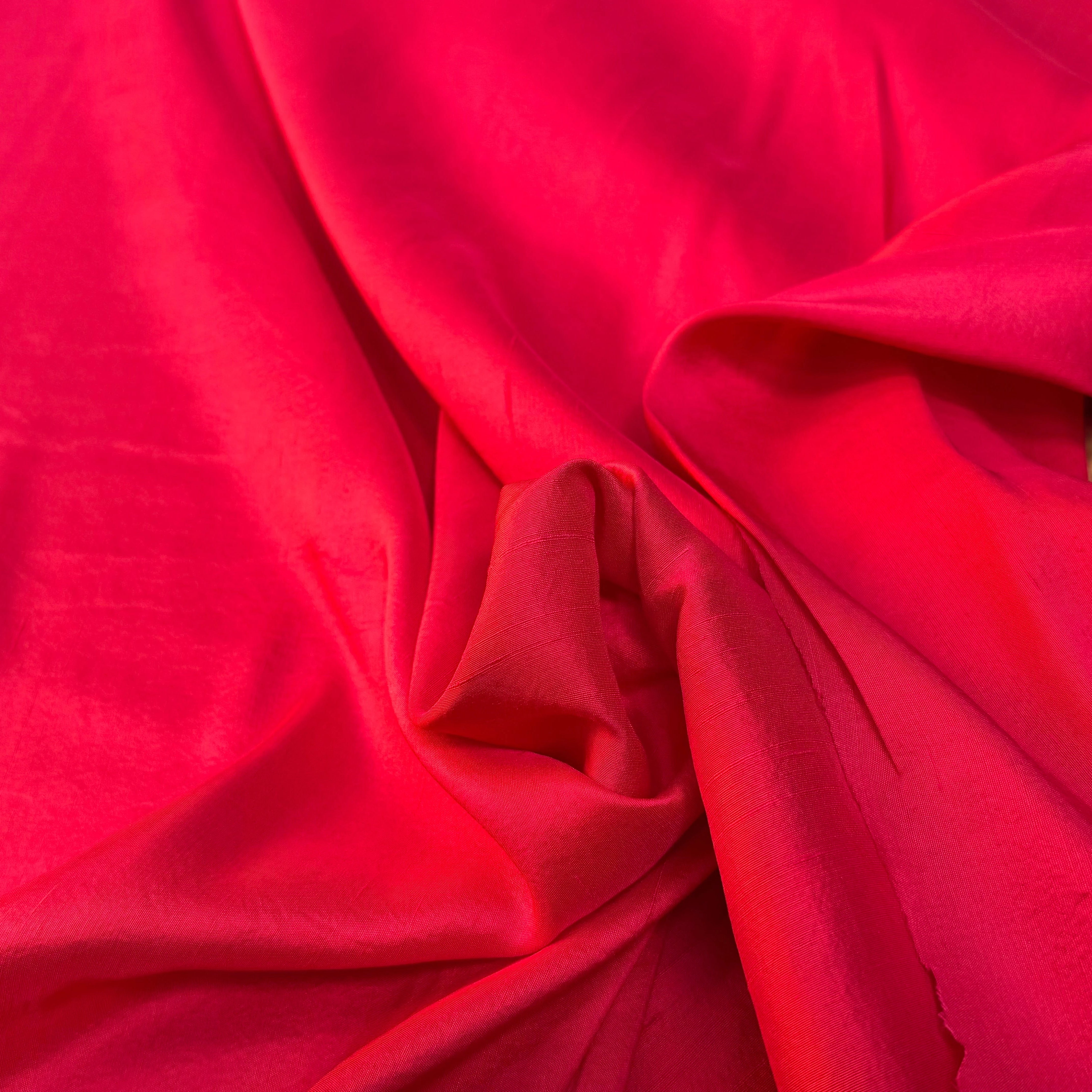 CREPE DE SOIE FLUIDE LÉGÈREMENT SATINÉ ROUGE TEXTURÉ SHANTUNG COUTURE - My Little Coupon