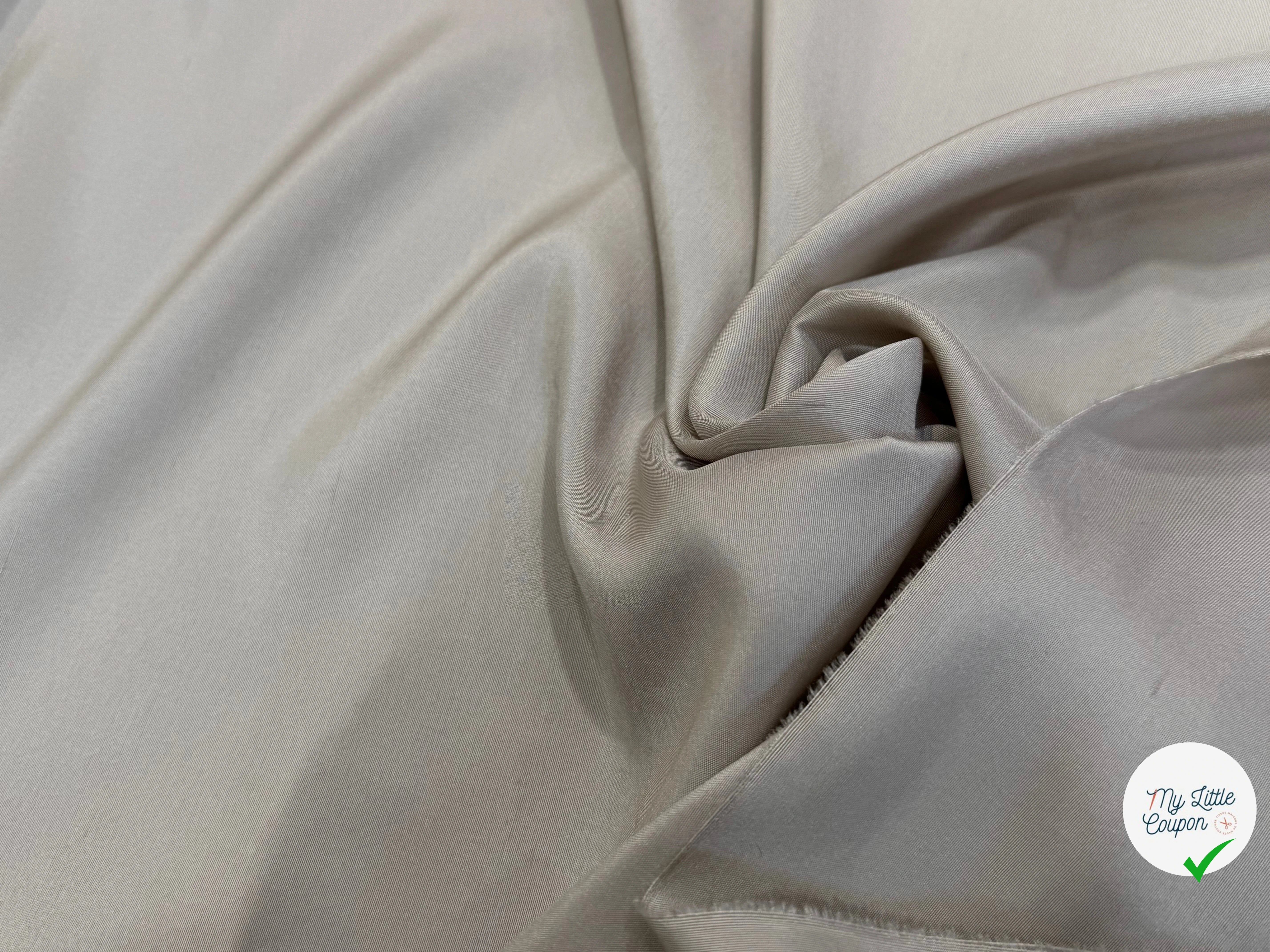 CREPE DE SOIE LÉGÈREMENT SATINÉ TEXTURÉ SHANTUNG BEIGE SABLE QUALITÉ COUTURE - My Little Coupon
