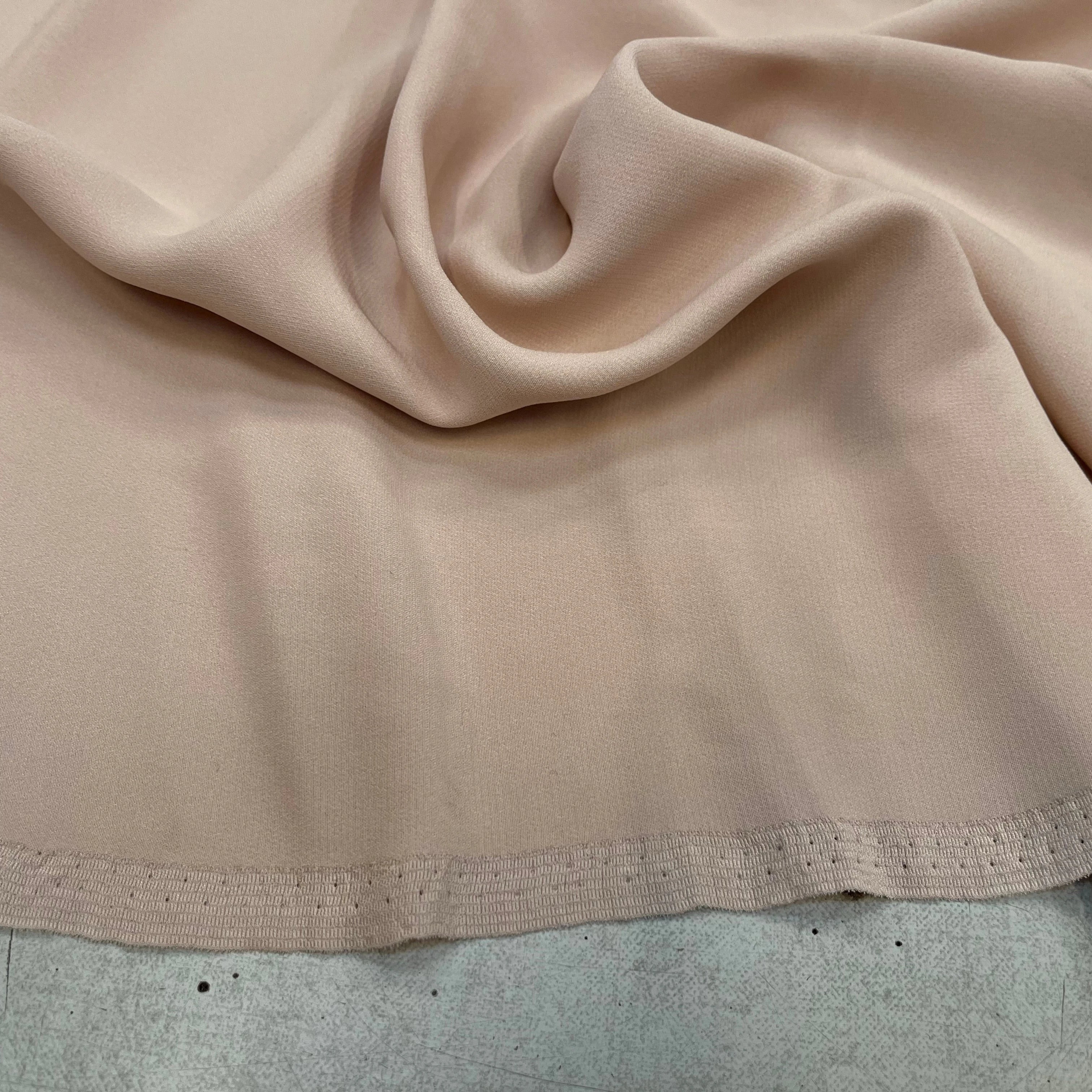 CREPE DE SOIE ROSE CHAIRE STRETCH ROSE - My Little Coupon