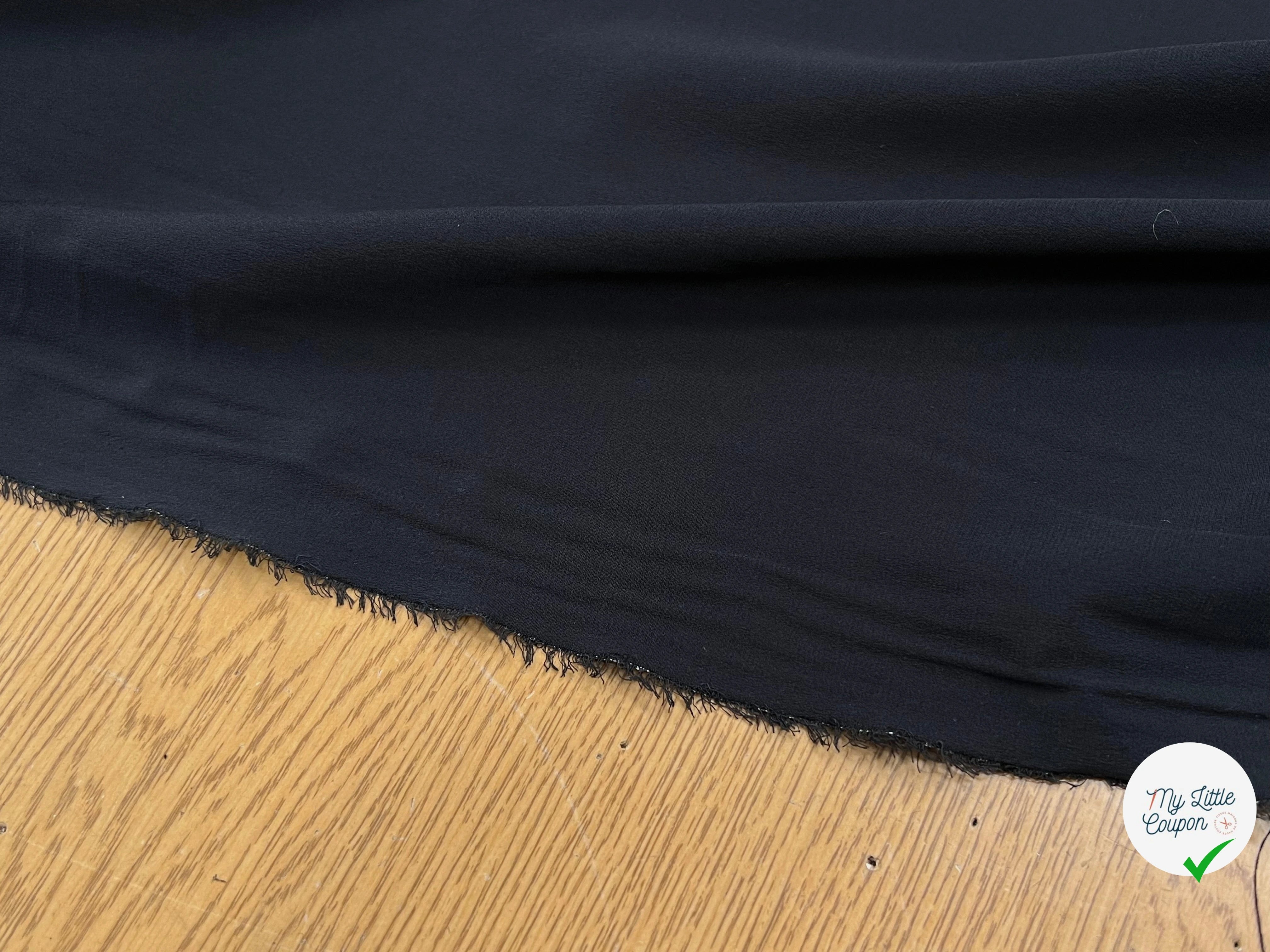 CREPE DE SOIE STRETCH ET FLUIDE NUIT PRESQUE NOIR 91% SOIE 130CM - My Little Coupon