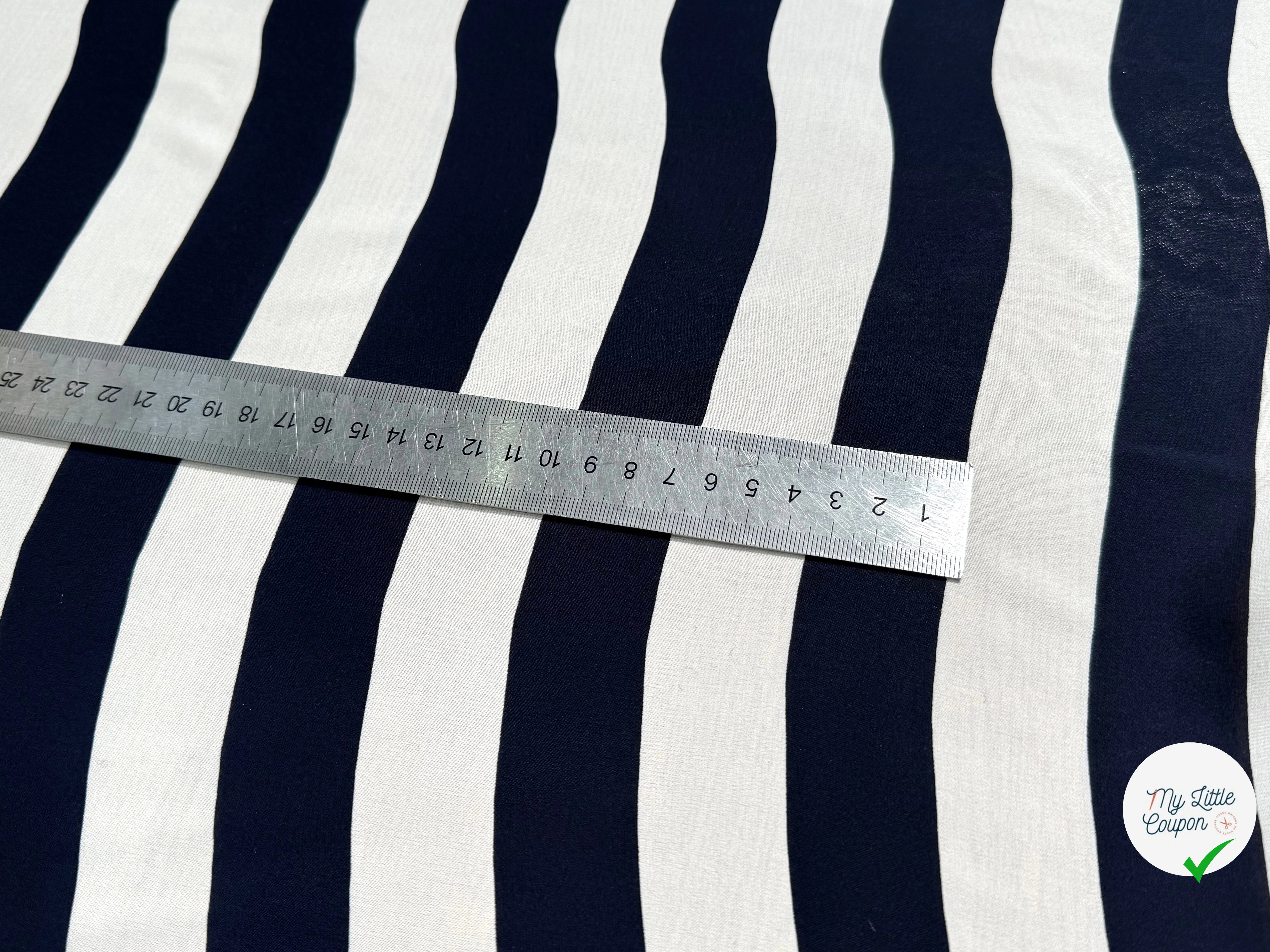 CREPE DE SOIE ULTRA FLUIDE GROSSES RAYURES BLANC CASSÉ MARRINE - My Little Coupon