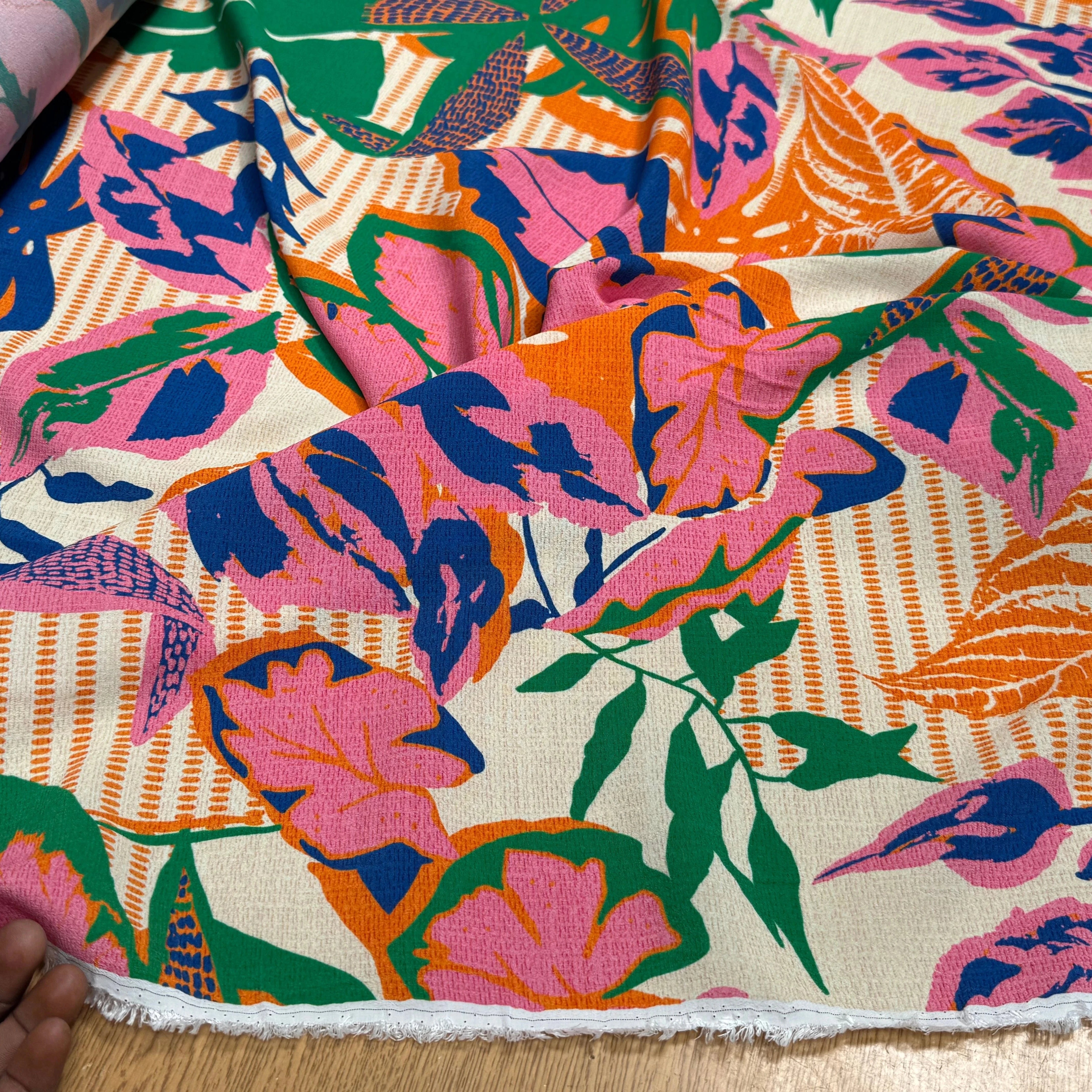 TISSU SEERSUCKER DE COTON IMPRIMÉ VÉGÉTAL BRIQUE LOTUS FOREST BRIQUE - My Little Coupon