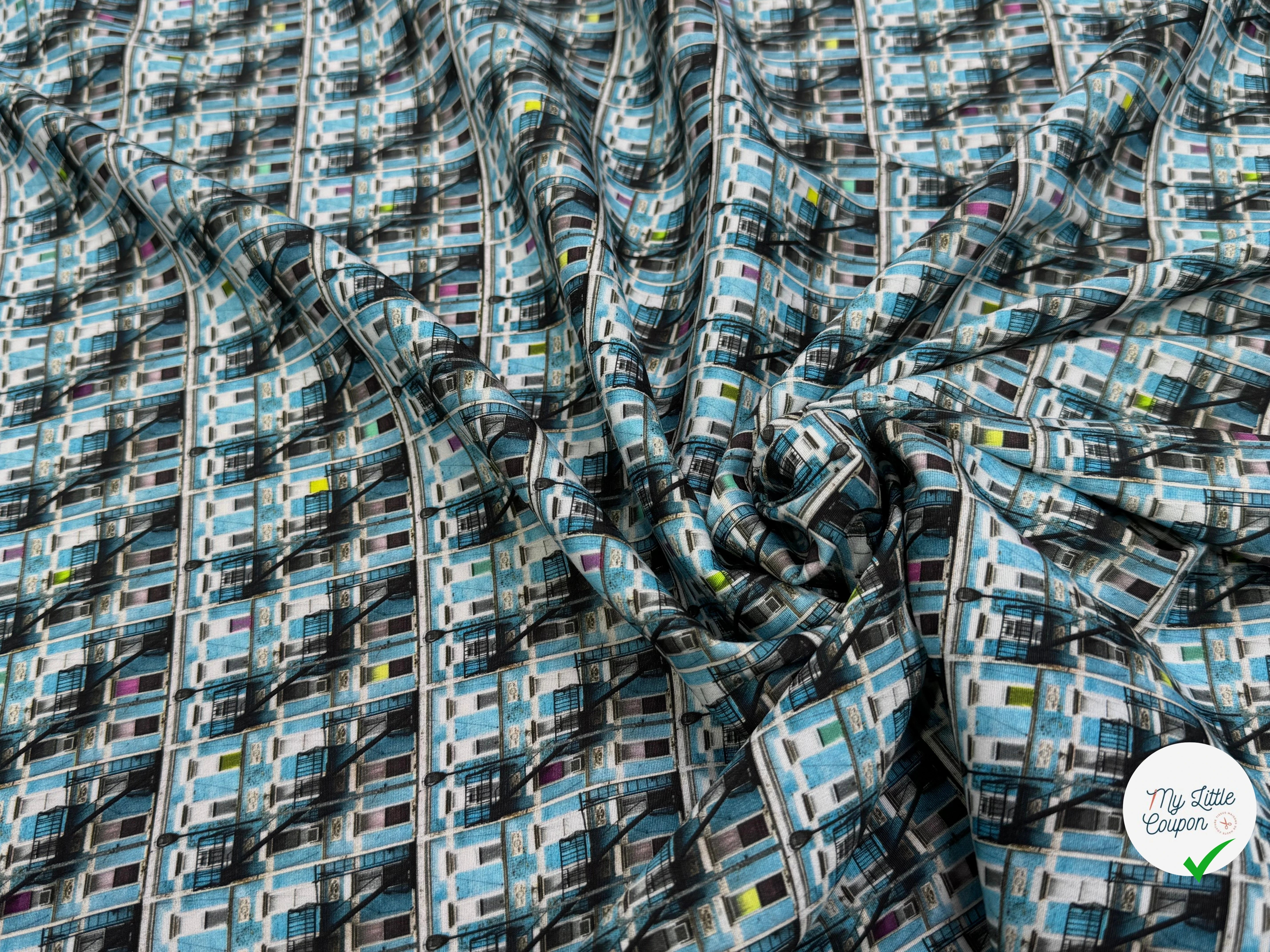 CREPE DE VISCOSE STRETCH IMPRIMÉ GRAPHIQUE BULDING CALIPSO ESCALIER - My Little Coupon