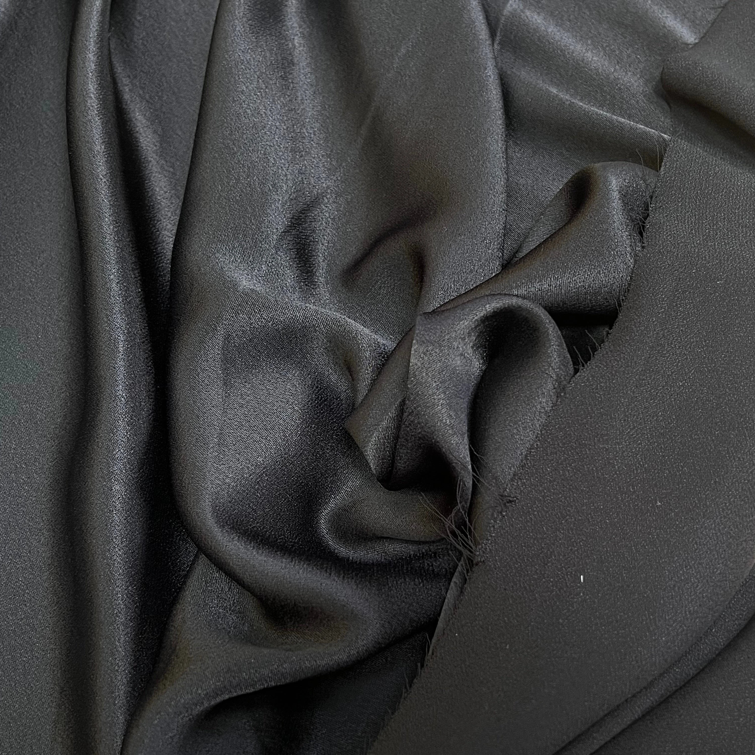 CREPE ENVERS SATIN 100% VISCOSE NOIR TOMBÉ FLUIDE - My Little Coupon