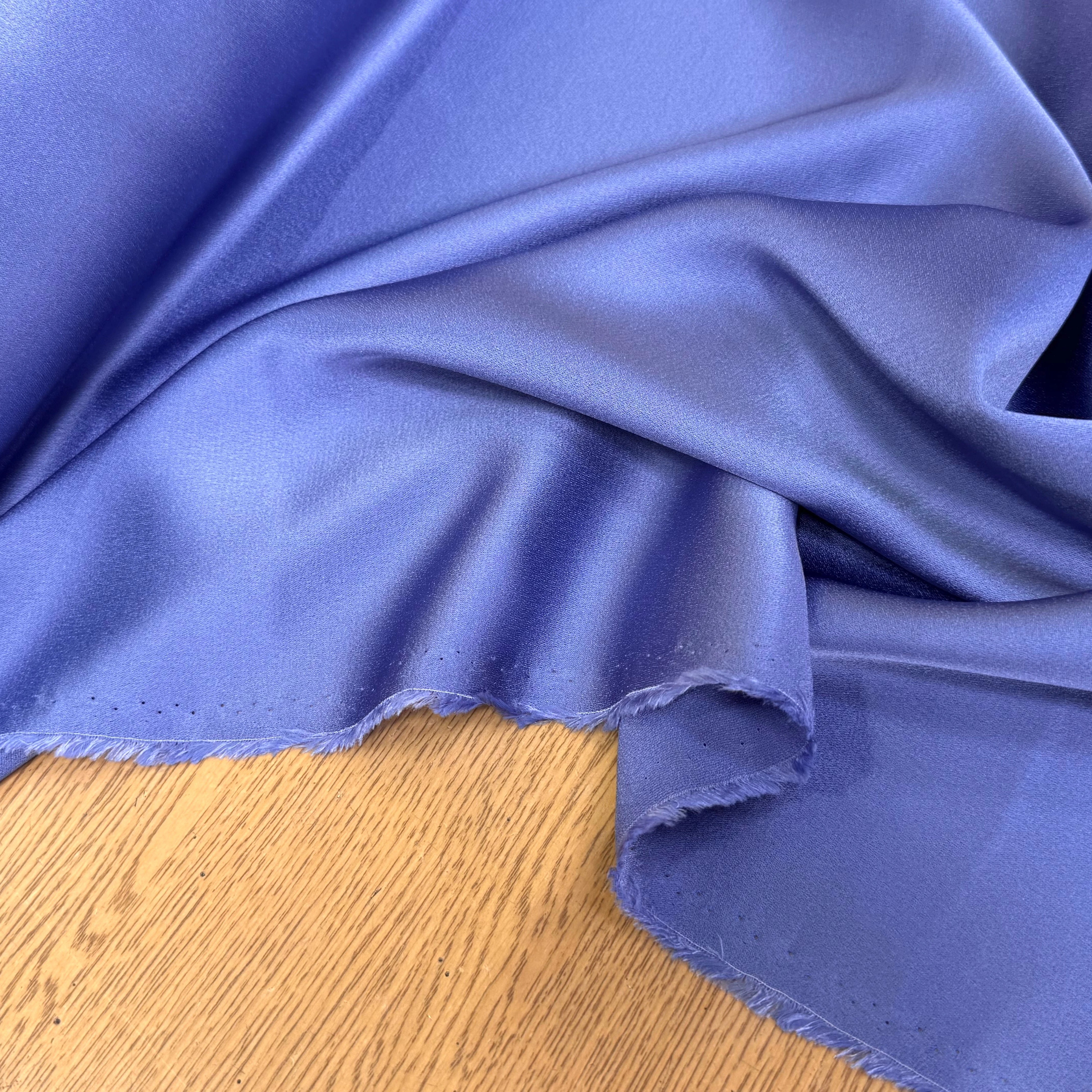 CREPE ENVERS SATIN ACETATE VISCOSE LILAC TOMBÉ SUBLIME - My Little Coupon