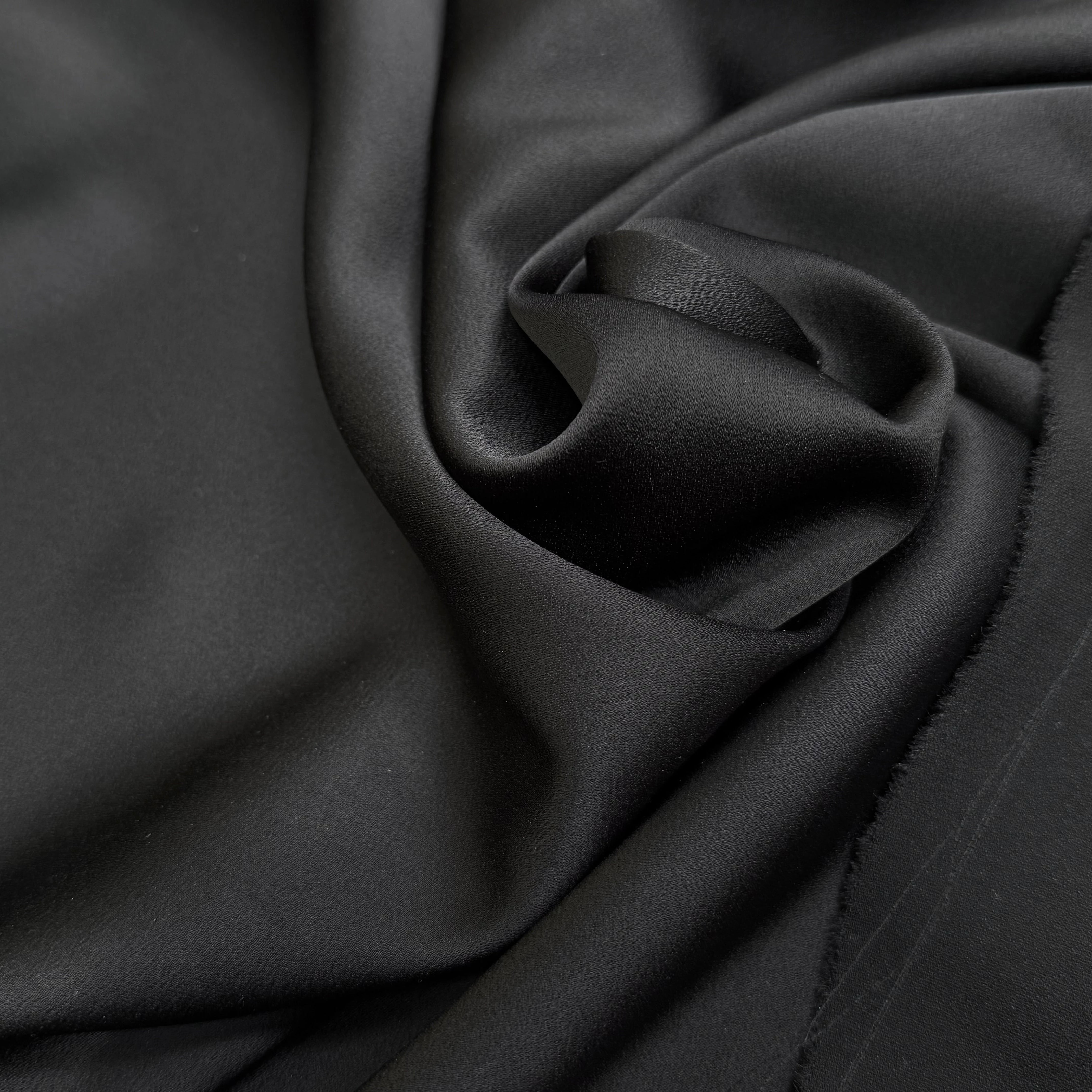 CREPE ENVERS SATIN ACETATE VISCOSE LOURD NOIR 72% ACETATE QUALITÉ COUTURE - My Little Coupon
