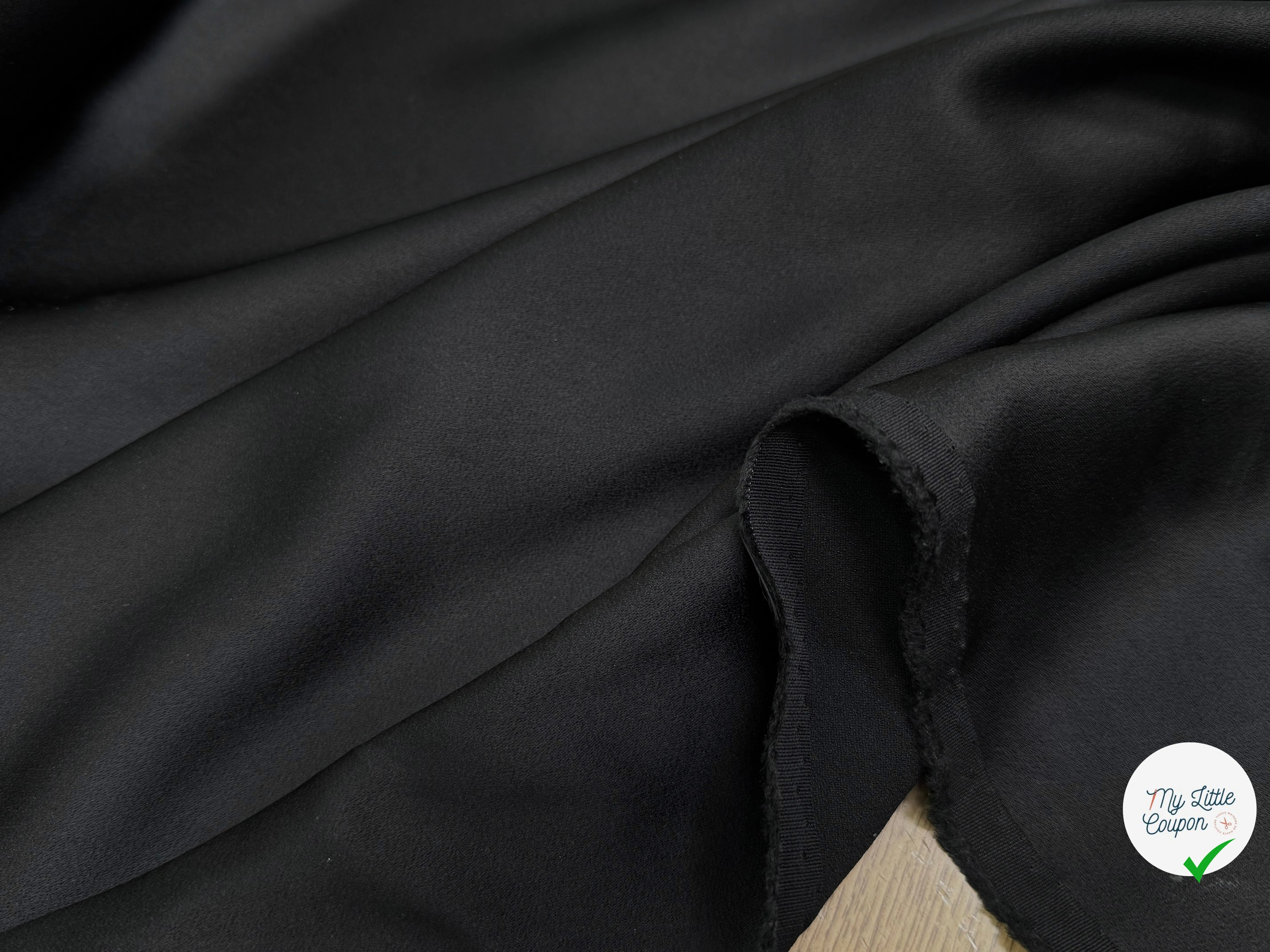 CREPE ENVERS SATIN ACETATE VISCOSE LOURD NOIR 72% ACETATE QUALITÉ COUTURE - My Little Coupon
