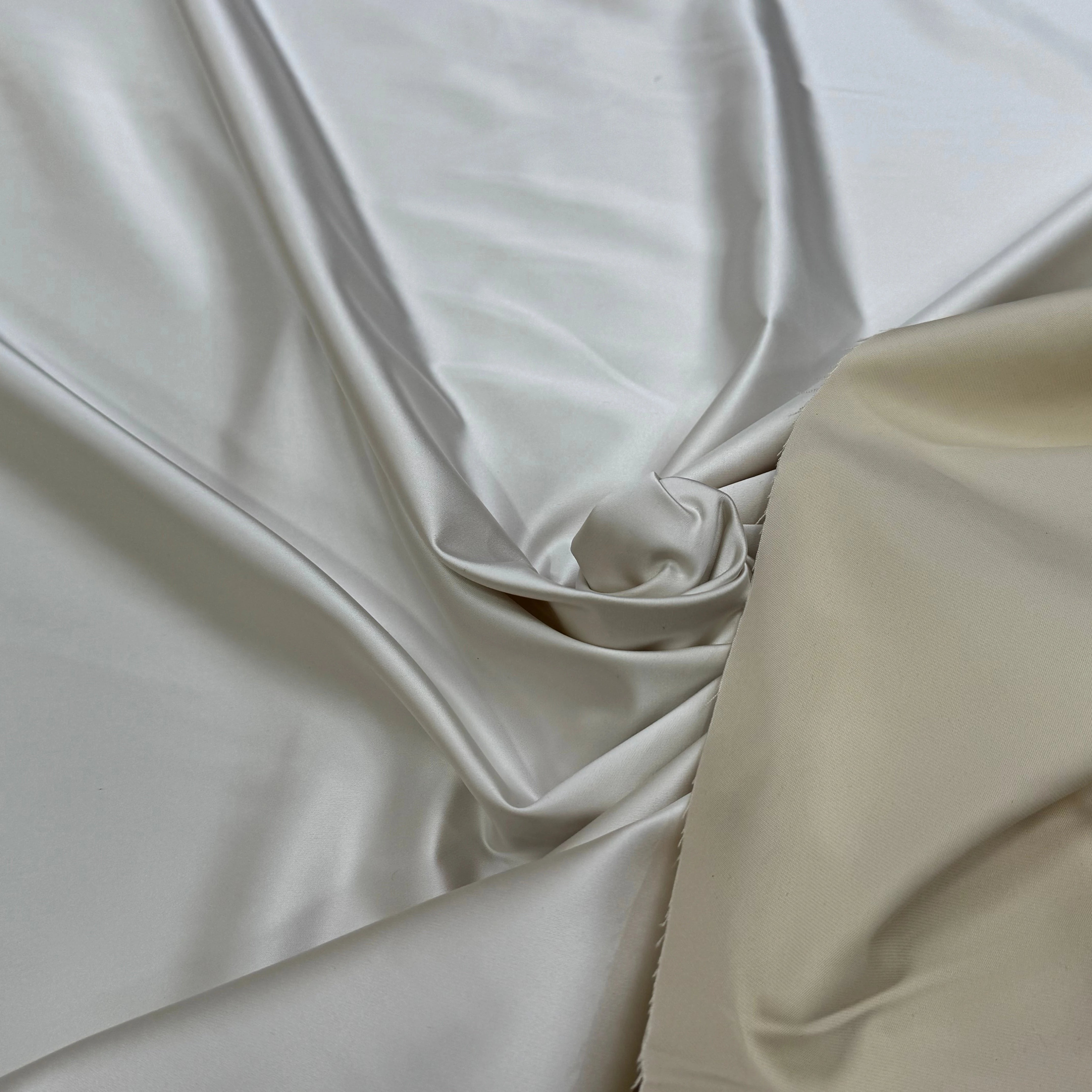 CREPE ENVERS SATIN BELLE TENUE CRAIE - My Little Coupon