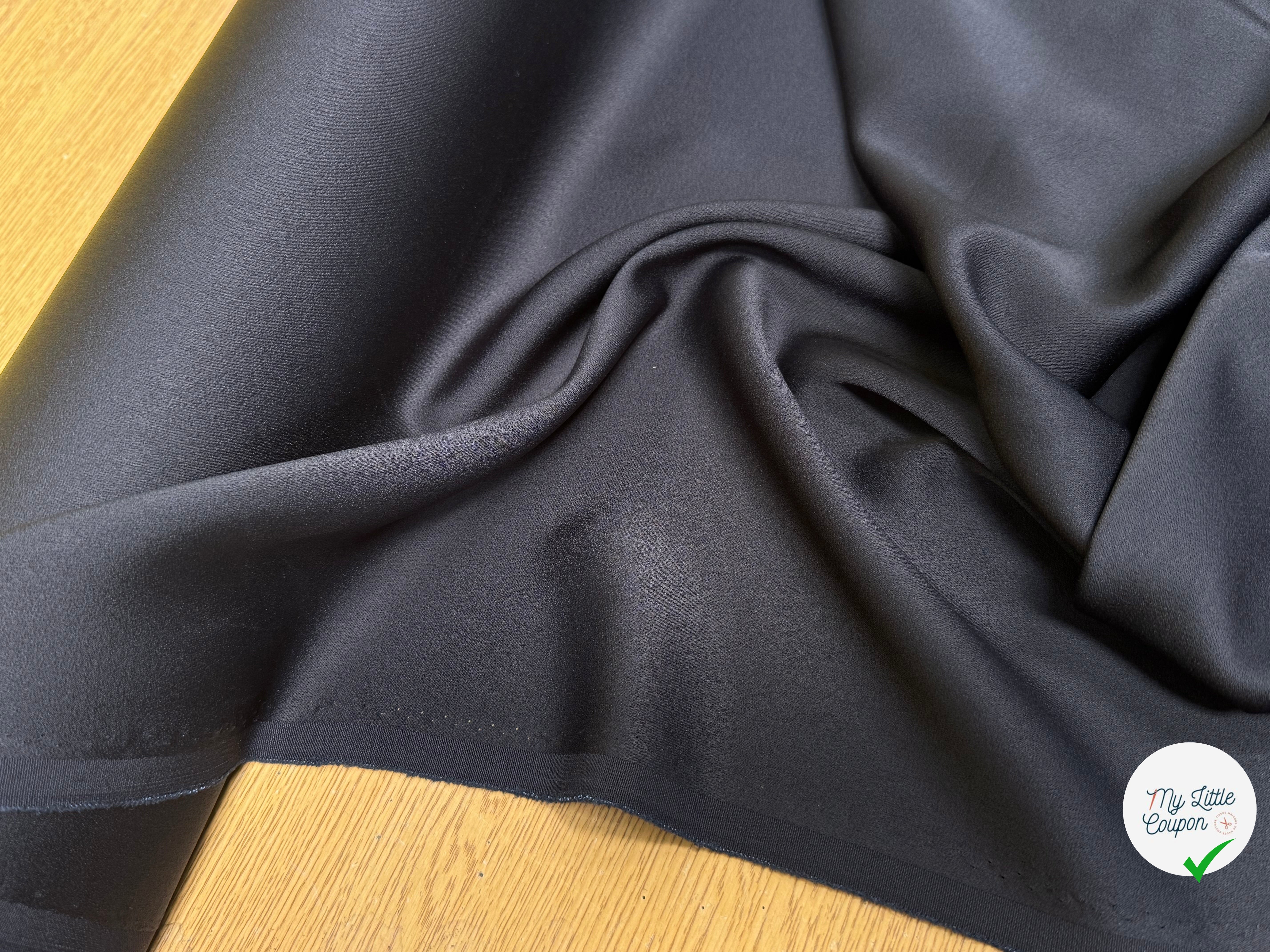 CREPE ENVERS SATIN BLEU MARINE 68% ACETATE - My Little Coupon