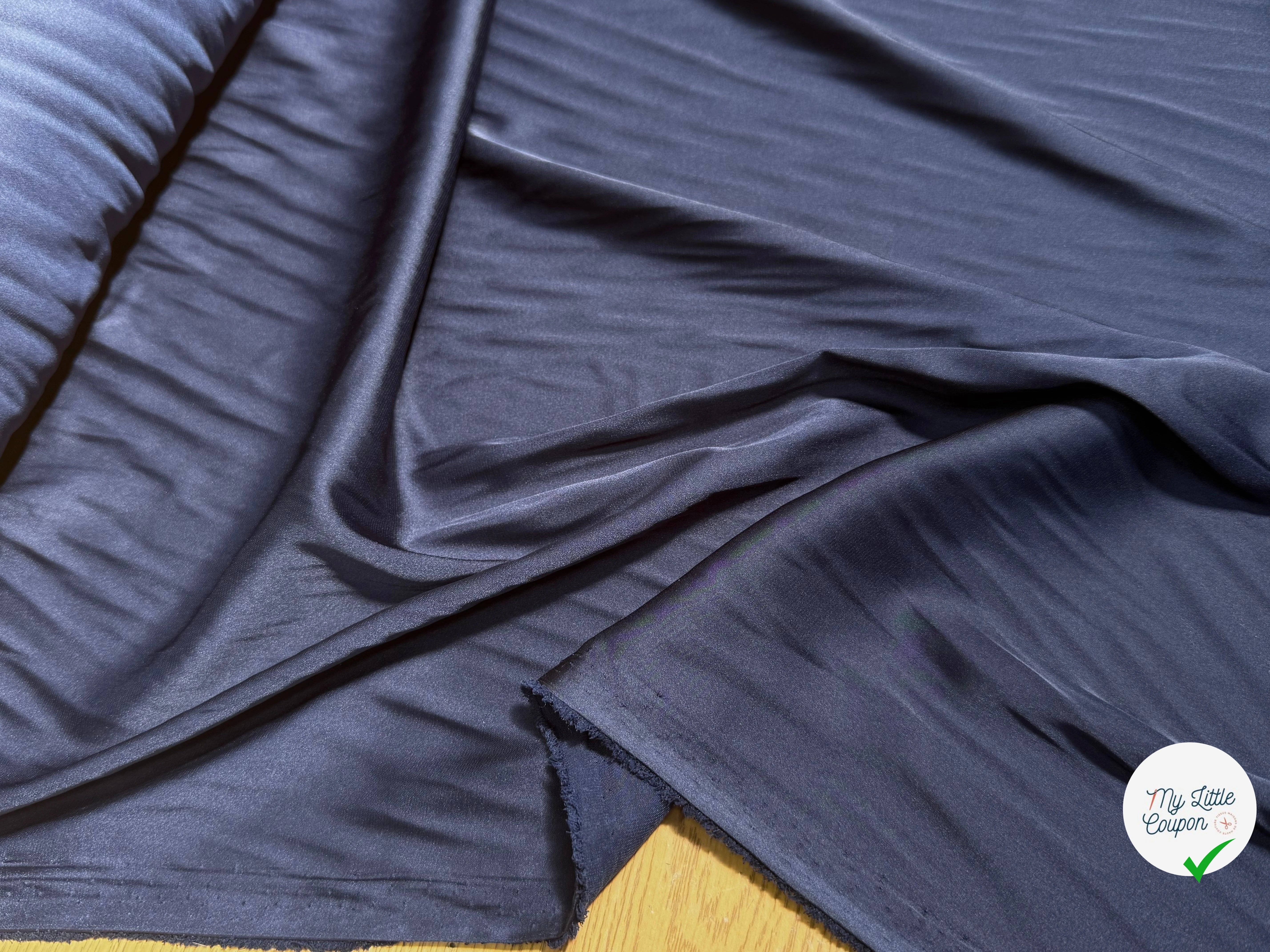CREPE ENVERS SATIN BLEU MARINE FLUIDE - My Little Coupon
