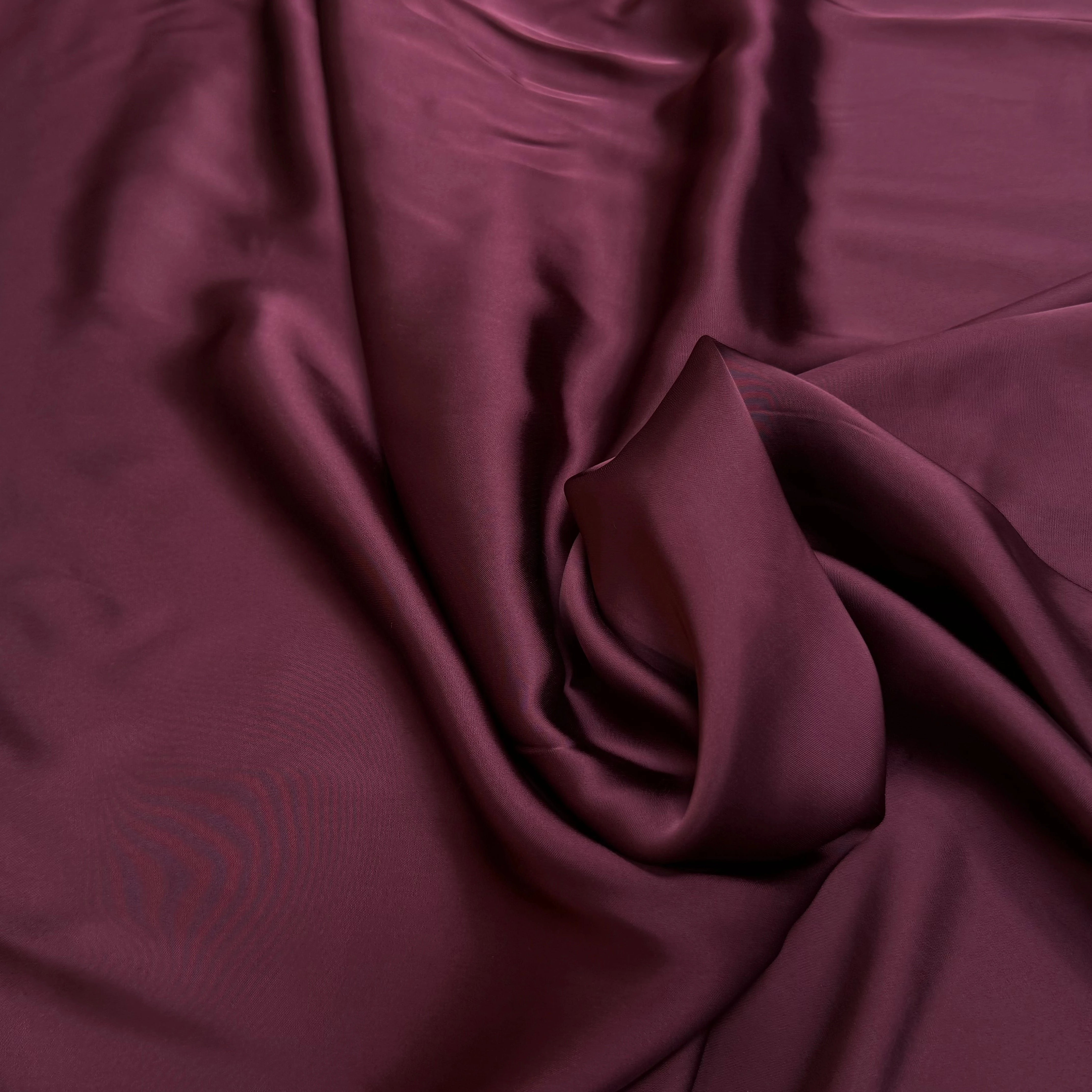 CREPE ENVERS SATIN FVISCOSE LUIDE BORDEAUX - My Little Coupon