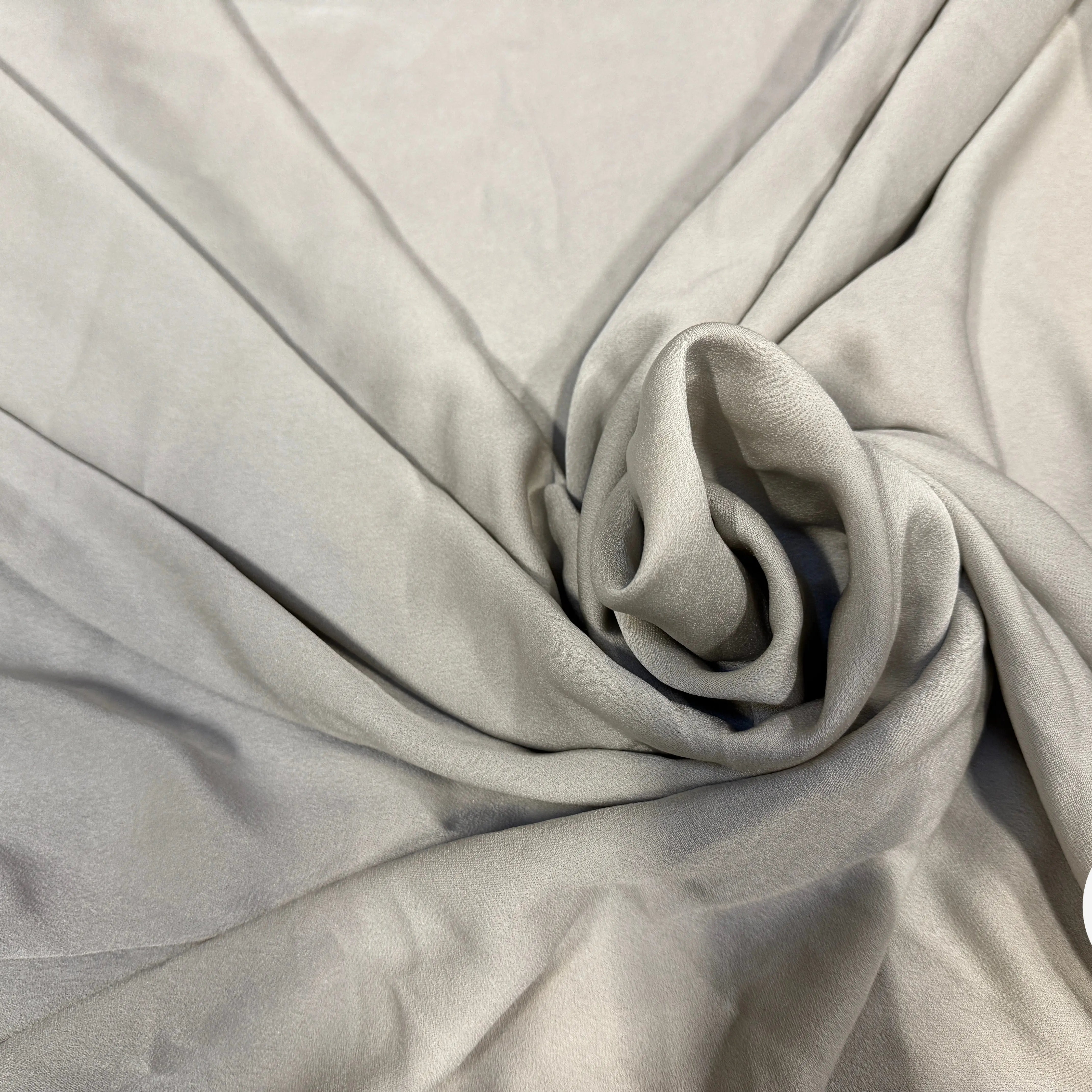 CRÊPE ENVERS SATIN LOURD ET FLUIDE COULEUR MARBRE - My Little Coupon