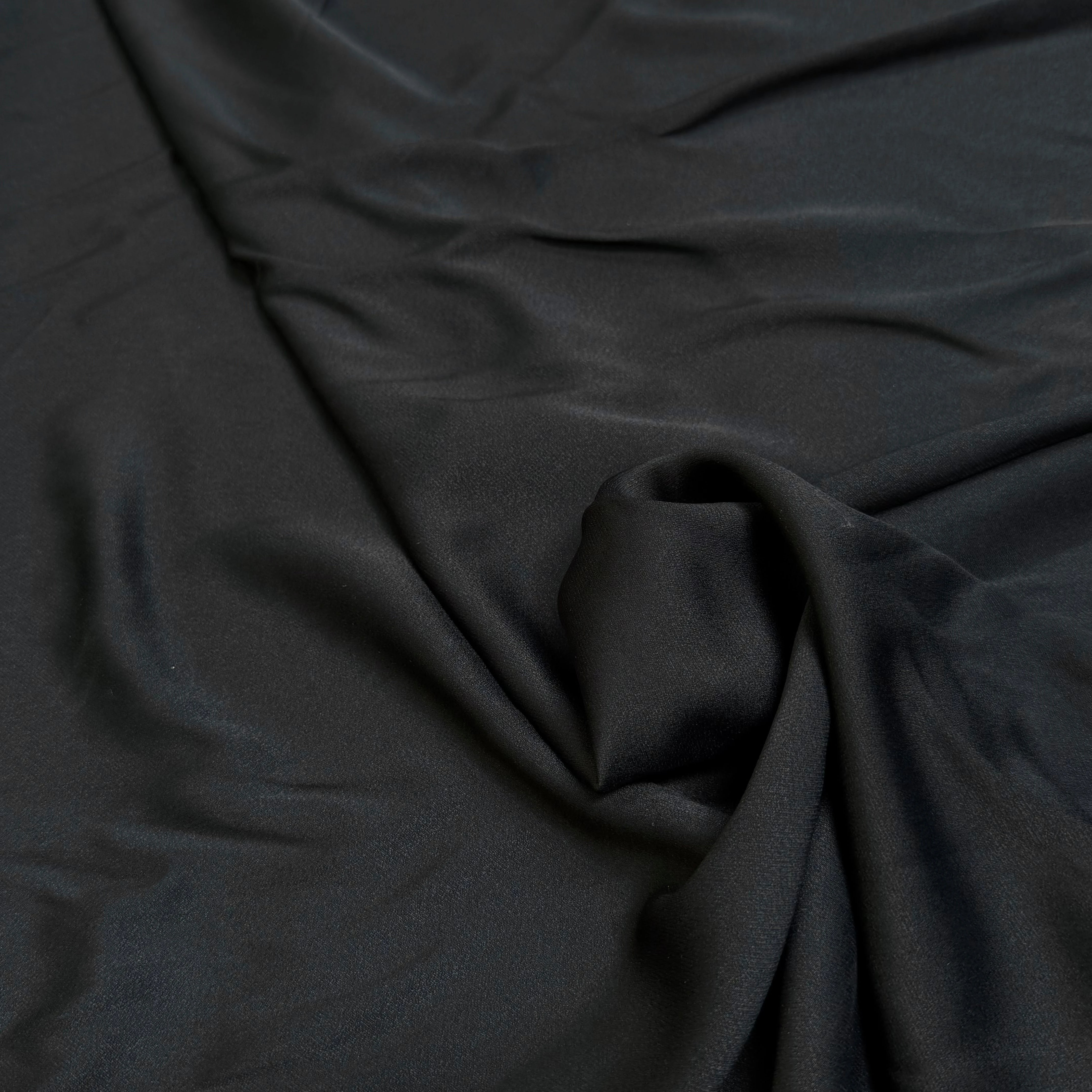 CREPE ENVERS SATIN POLIVISCOSE NOIR BEAU TOMBÉ - My Little Coupon