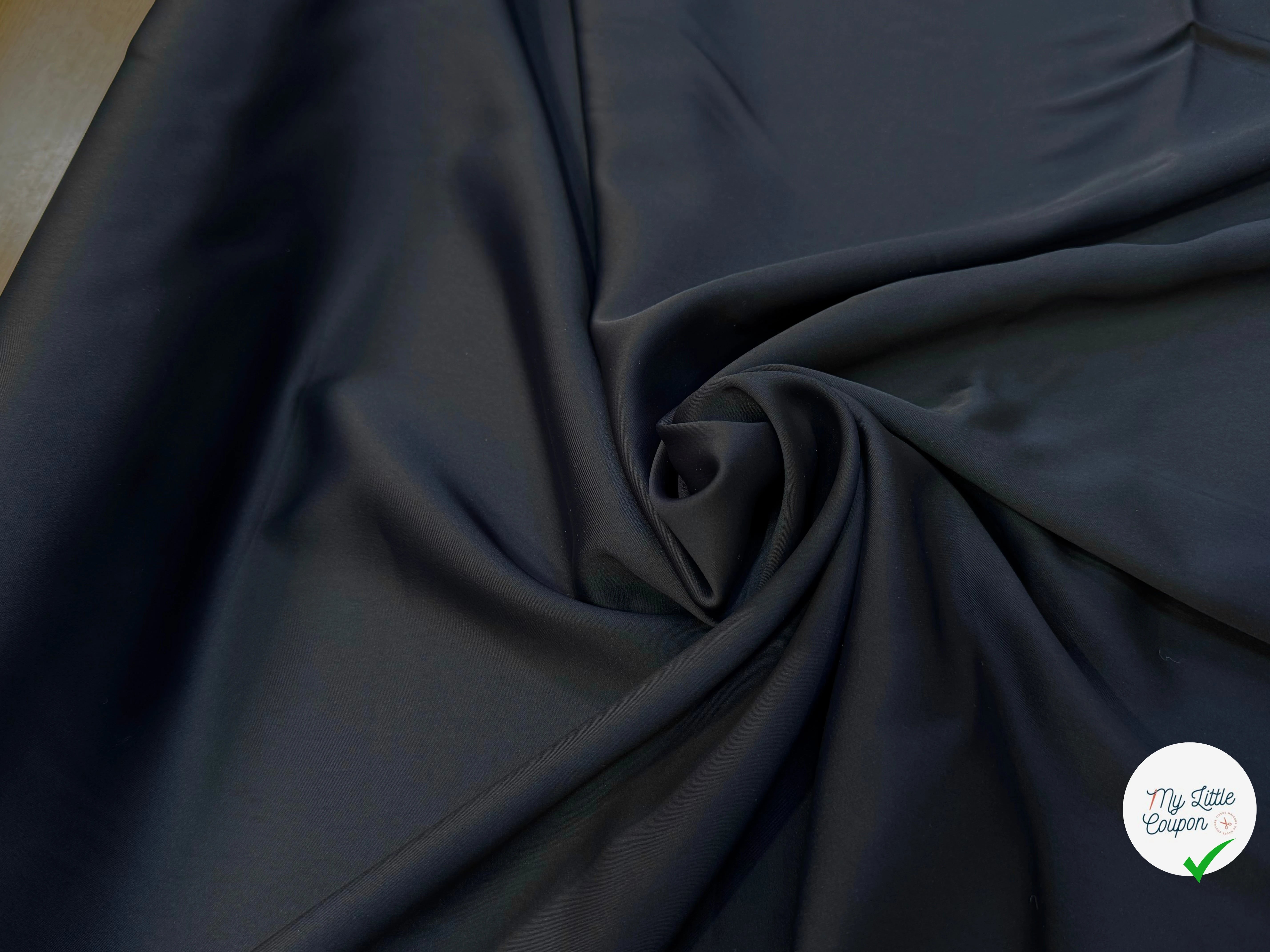 CREPE ENVERS SATIN STRETCH NOIR/MARINE FONCÉ BEAU TOMBÉ - My Little Coupon