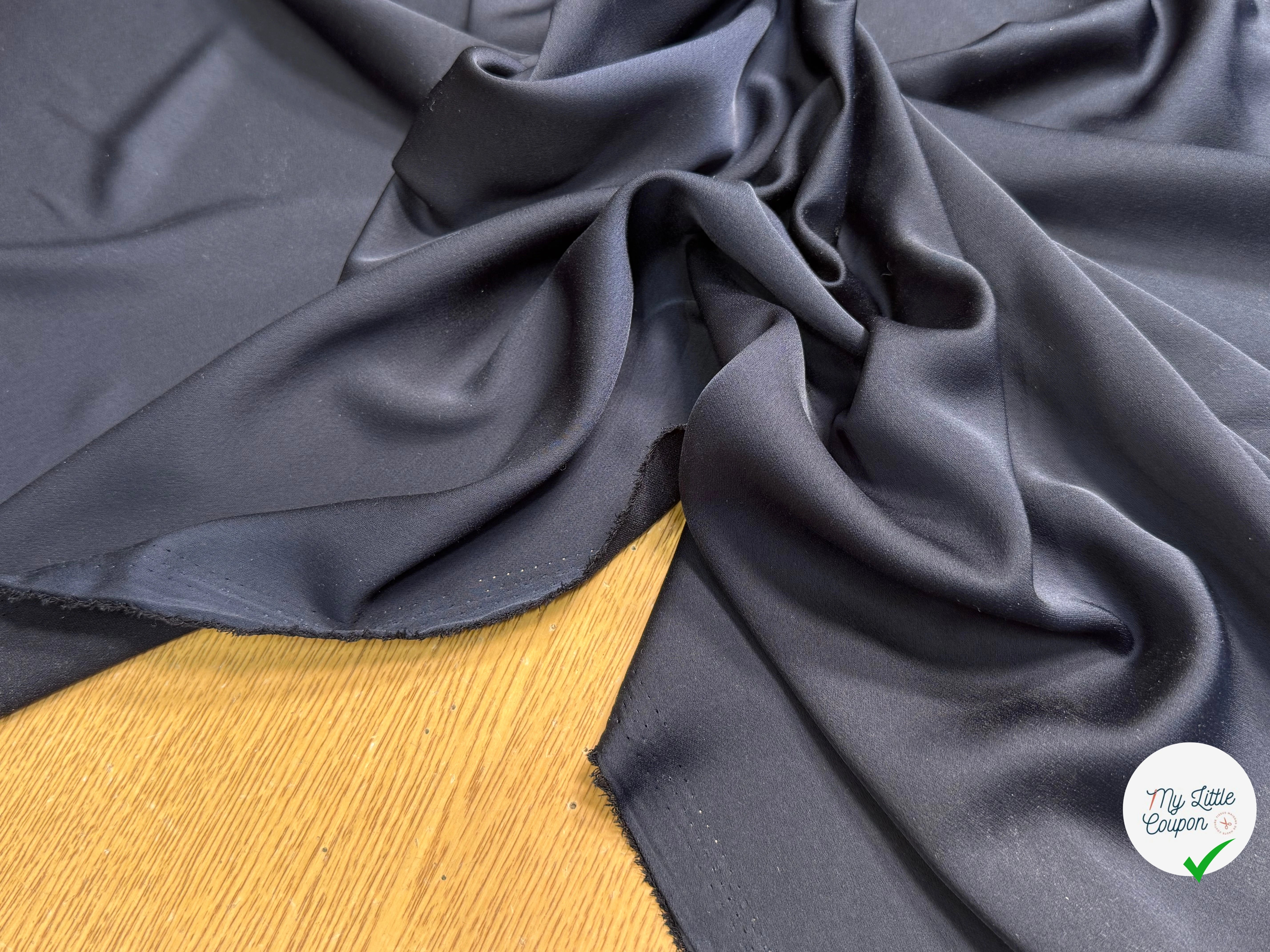 CREPE ENVERS SATIN SUPERBE TOMBÉ MARINE FONCÉ - My Little Coupon