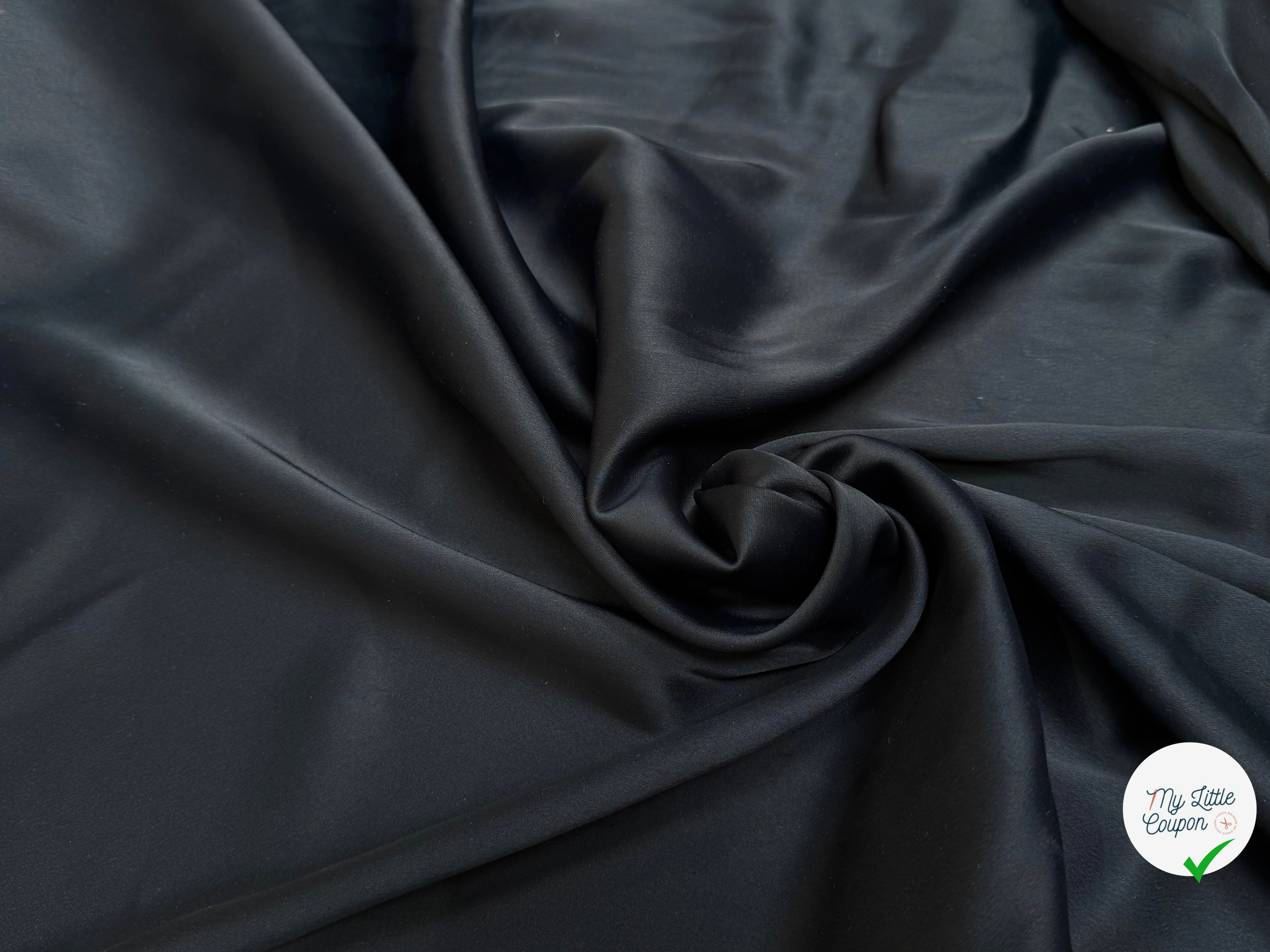 CREPE ENVERS SATIN TENUE LOURDE 68% ACETATE LÉGÈREMENT STRETCH NUIT - My Little Coupon
