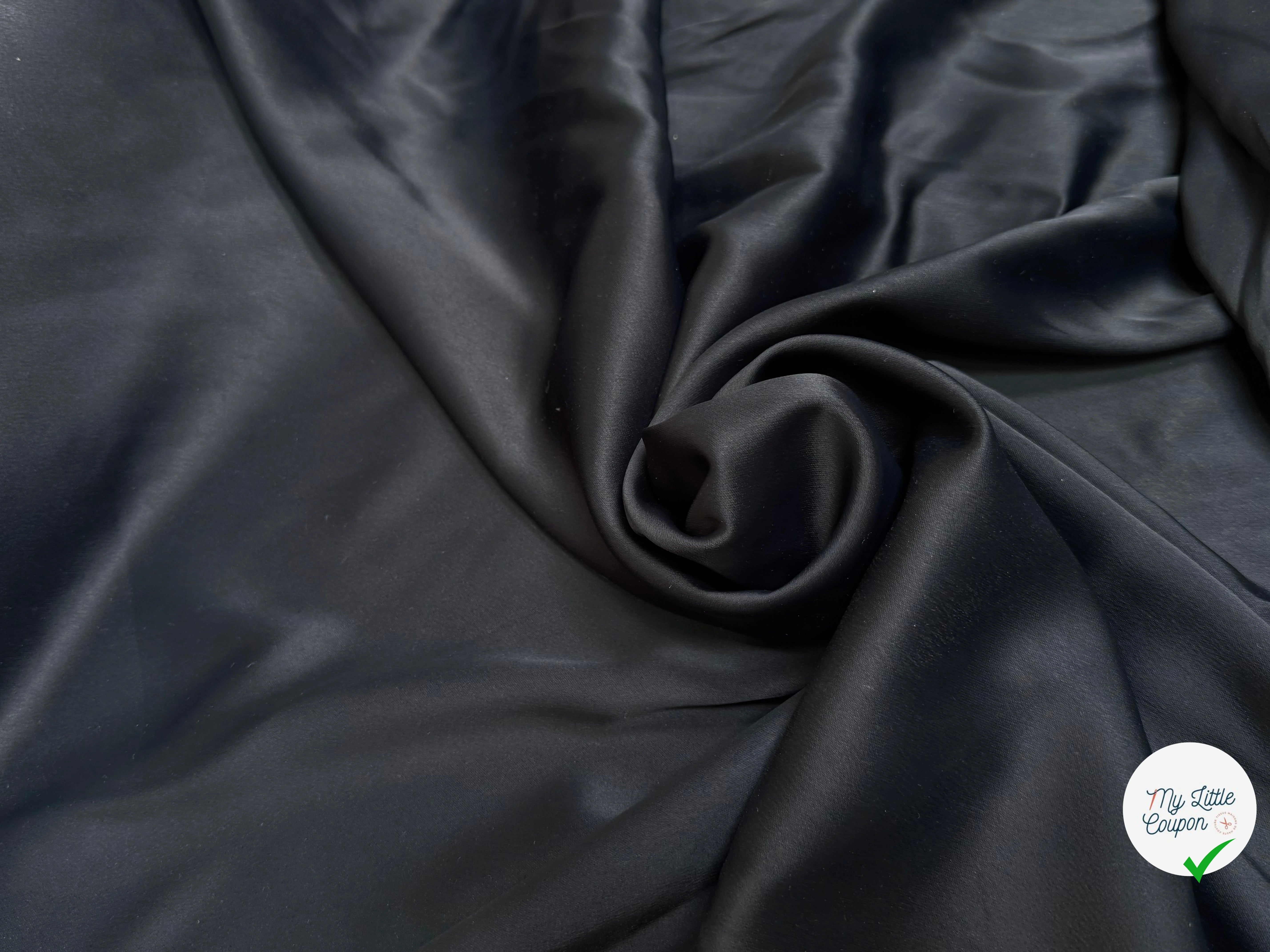 CREPE ENVERS SATIN TENUE LOURDE 68% ACETATE LÉGÈREMENT STRETCH NUIT - My Little Coupon