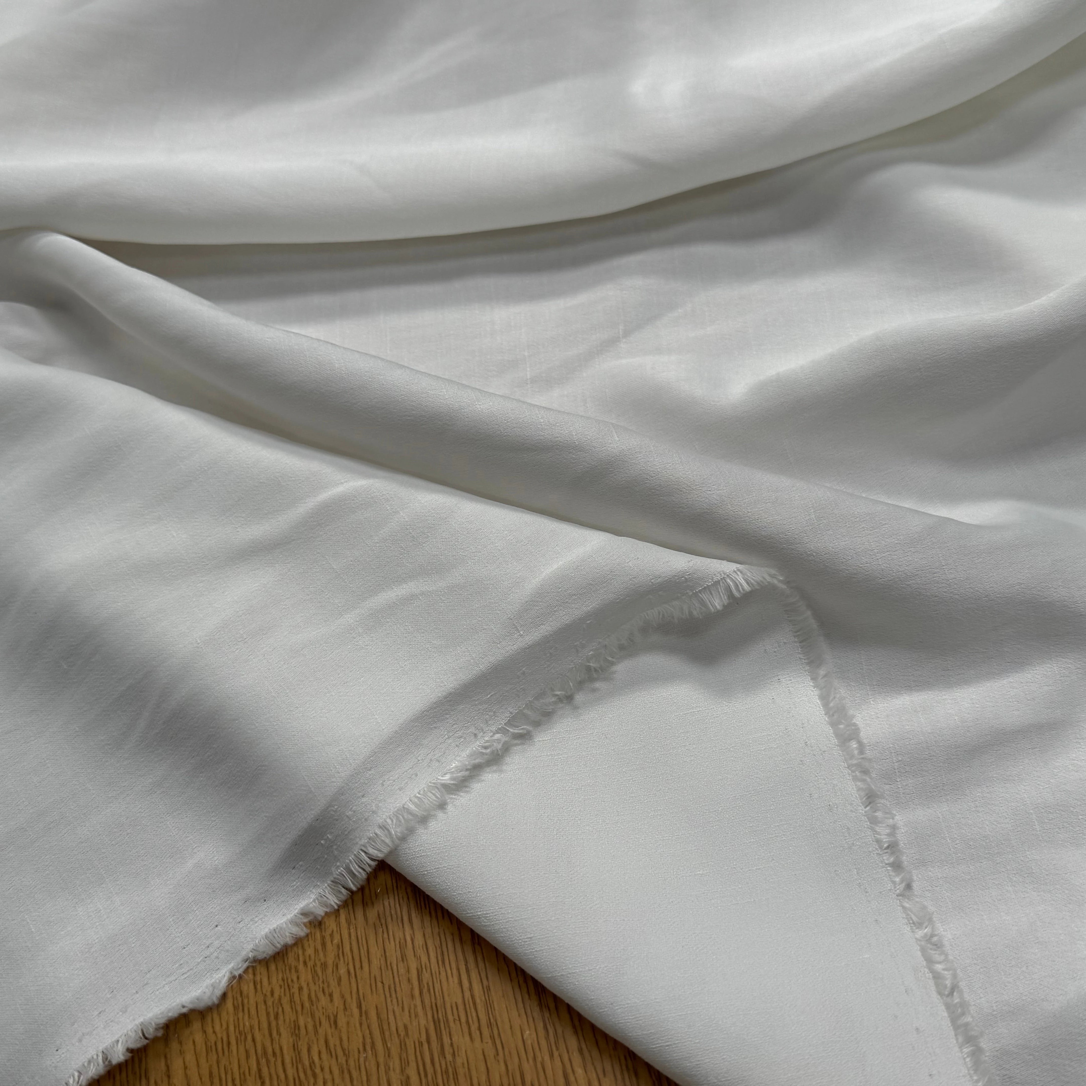 CREPE ENVERS SATIN TEXTURÉ SHANTUNG 100% VISCOSE BLANC BEAU TOMBÉ - My Little Coupon