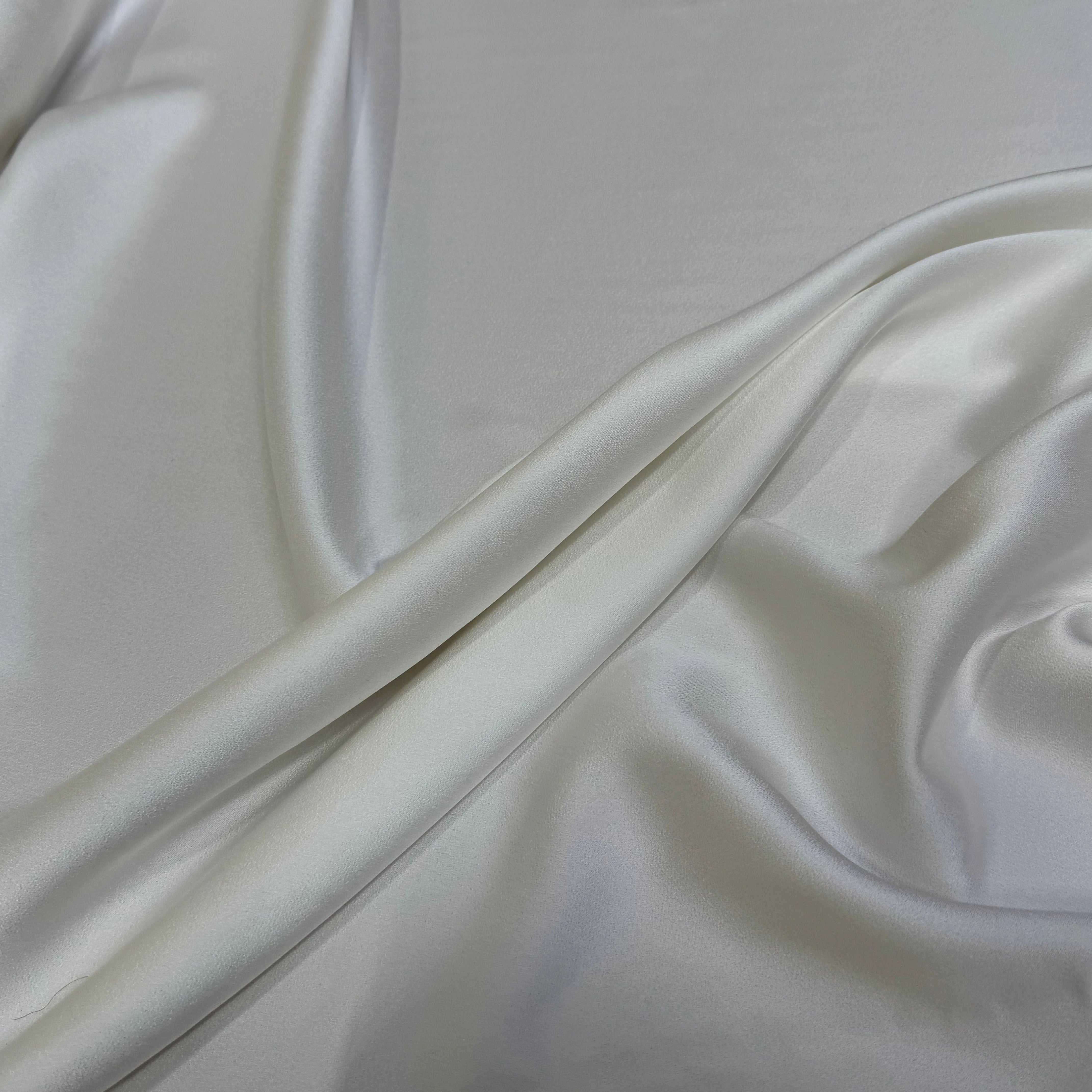 CREPE ENVERS SATIN VISCOSE ACÉTATE MAT BLANC CASSÉ - My Little Coupon