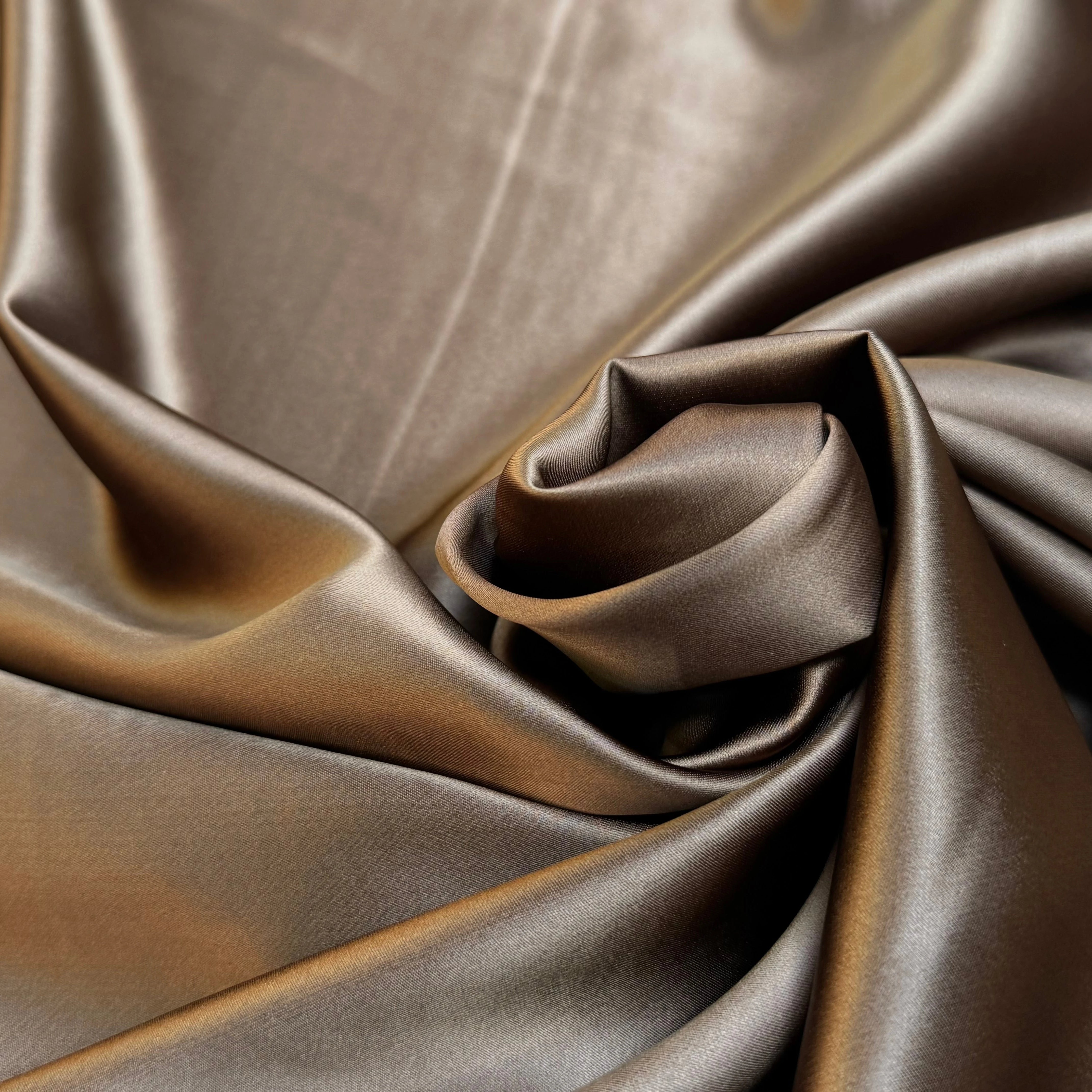 CREPE ENVERS SATIN VISCOSE BEAU TOMBÉ MARRON GLACÉ - My Little Coupon