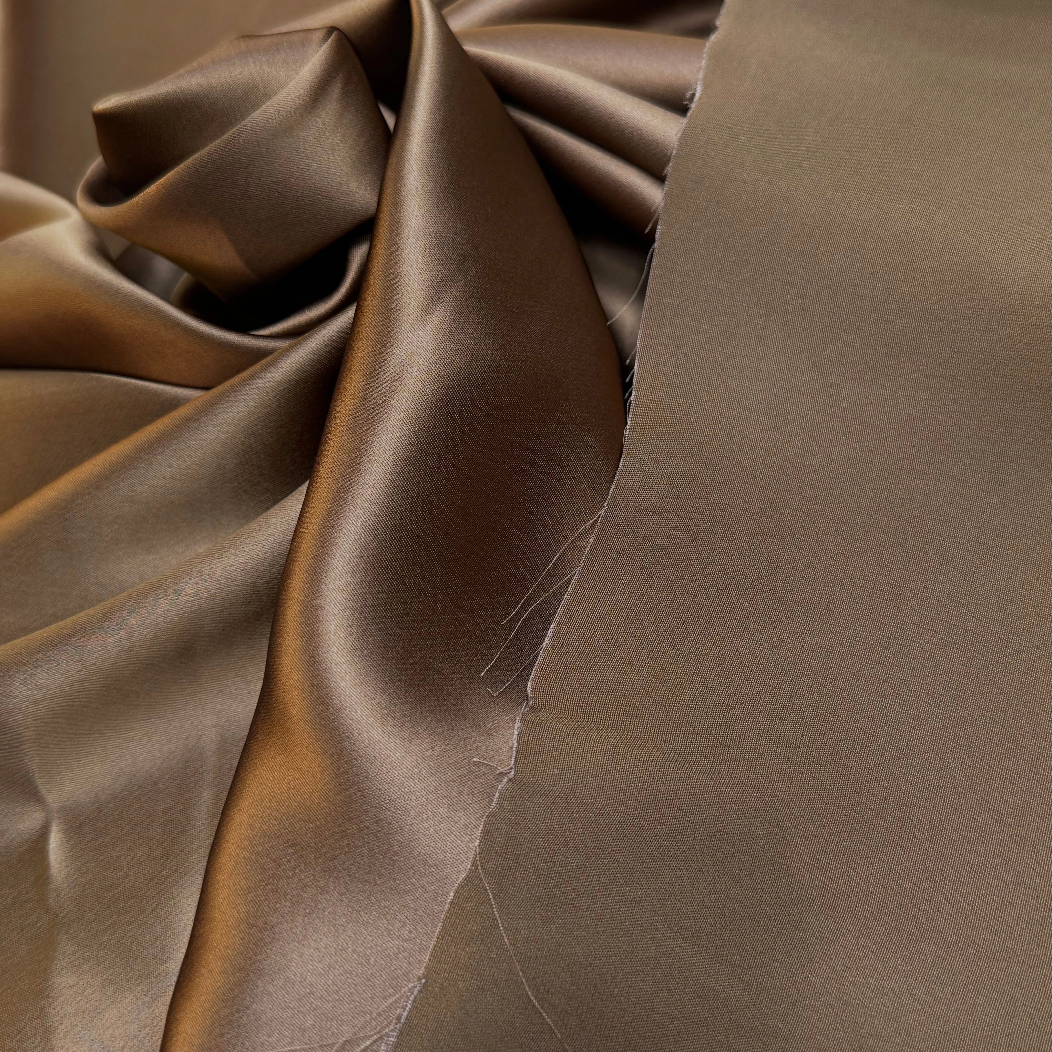 CREPE ENVERS SATIN VISCOSE BEAU TOMBÉ MARRON GLACÉ - My Little Coupon