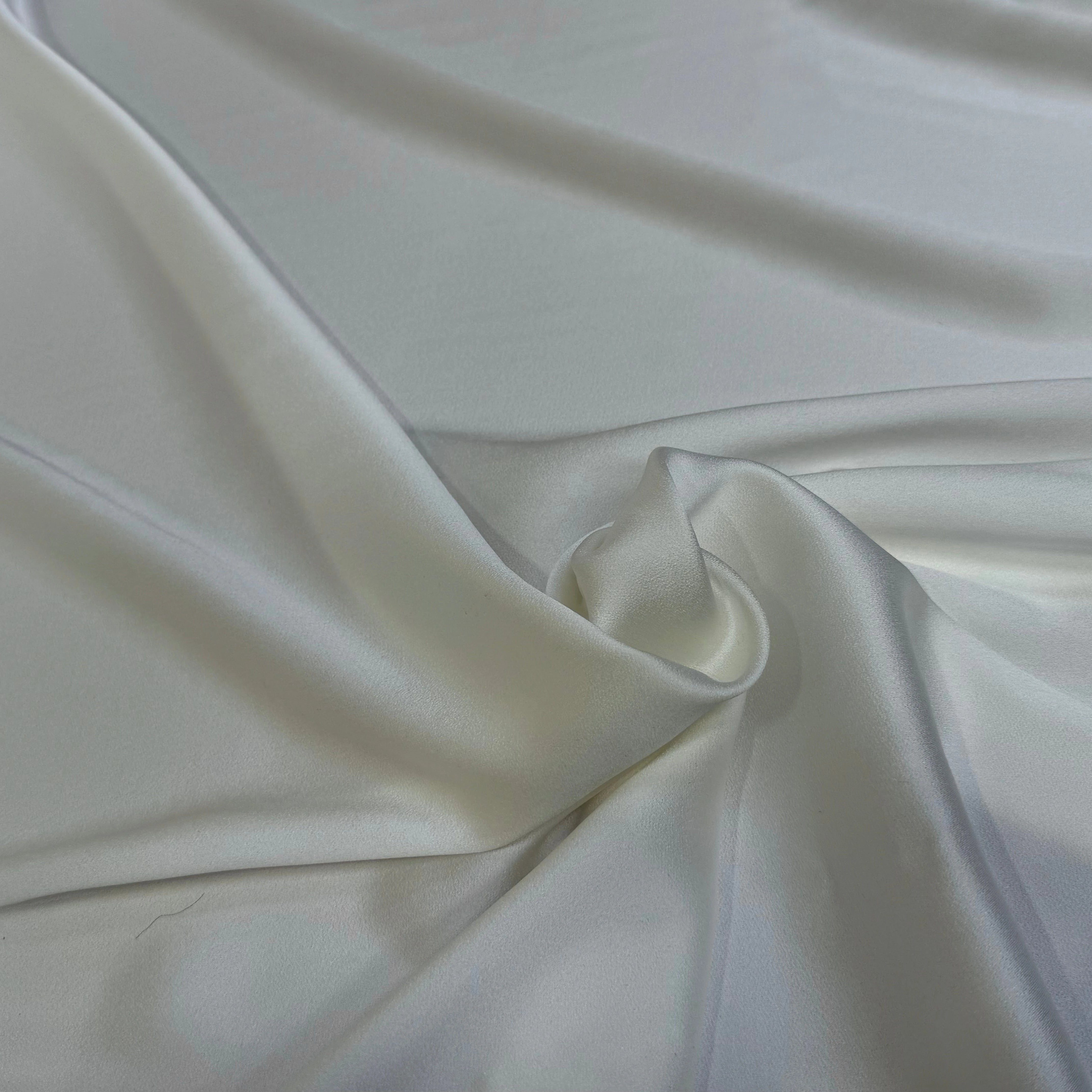 CREPE ENVERS SATIN VISCOSE ET ACETACTE MAT BLANC CASSÉ 380 - My Little Coupon