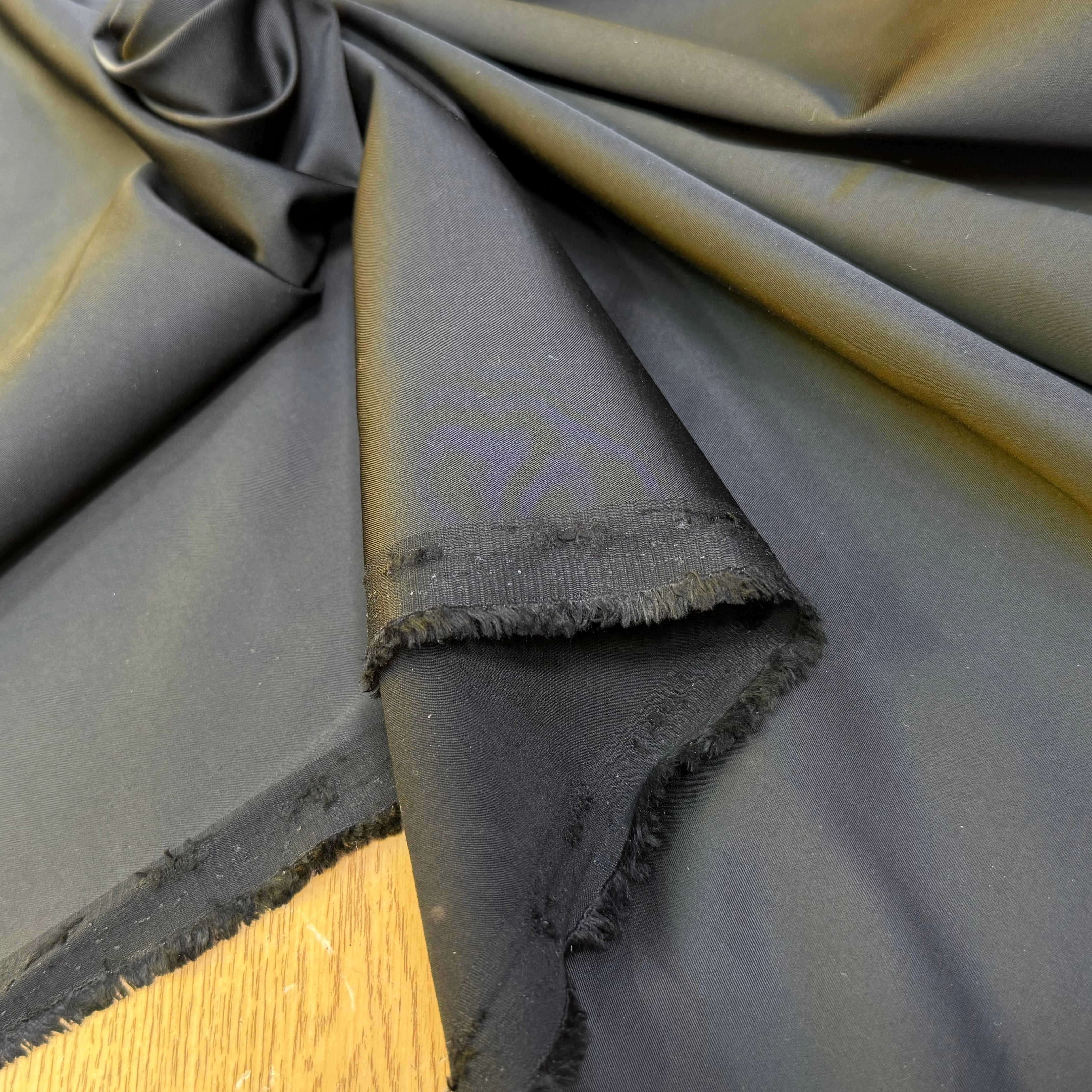 CREPE ENVERS SATIN VISCOSE LAINE FLUIDE COUTURE NOIR STRETCH - My Little Coupon