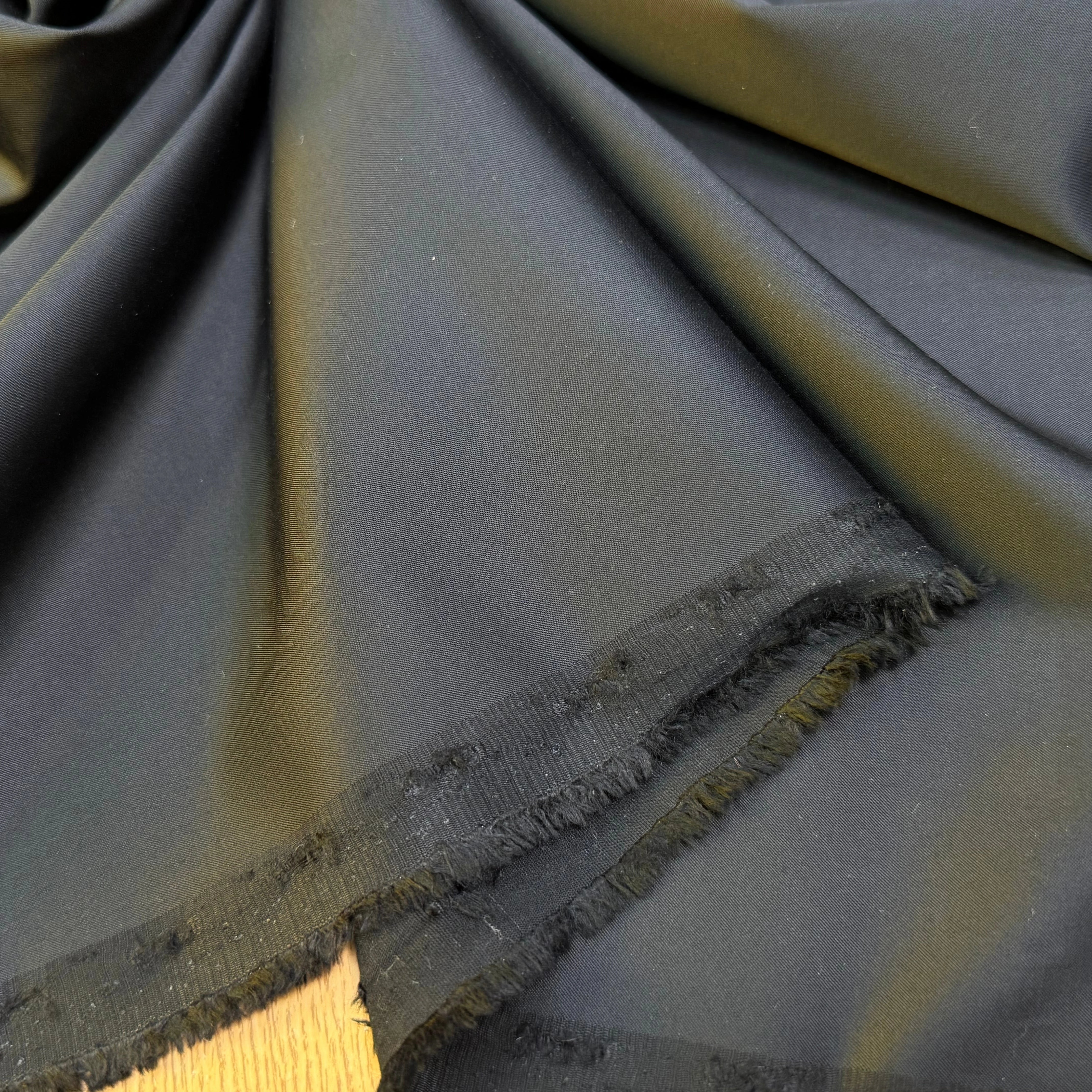 CREPE ENVERS SATIN VISCOSE LAINE FLUIDE COUTURE NOIR STRETCH - My Little Coupon