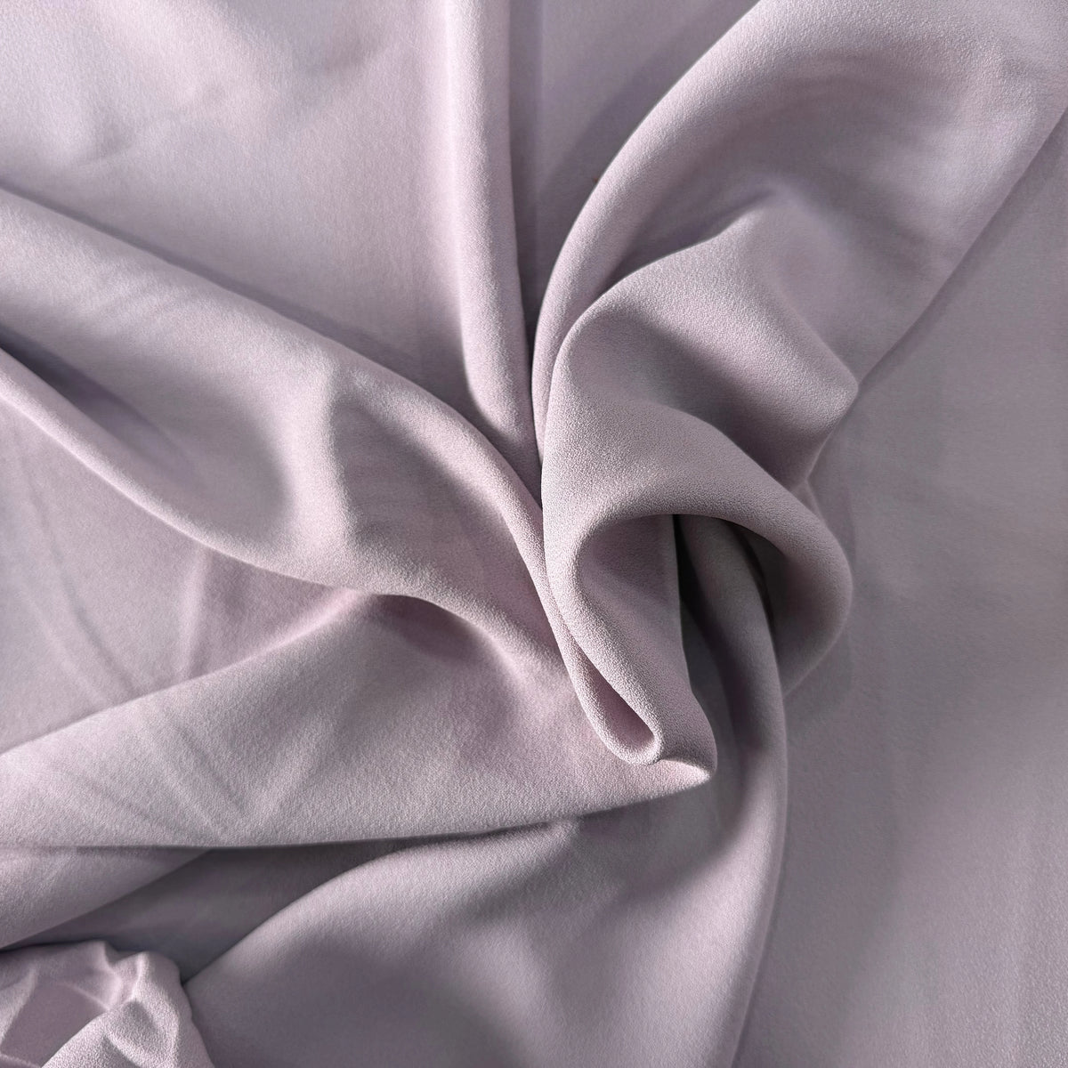 CRÊPE FLUIDE ACÉTATE VISCOSE LAINE LILAS PÂLE MADE IN ITALY - My Little Coupon