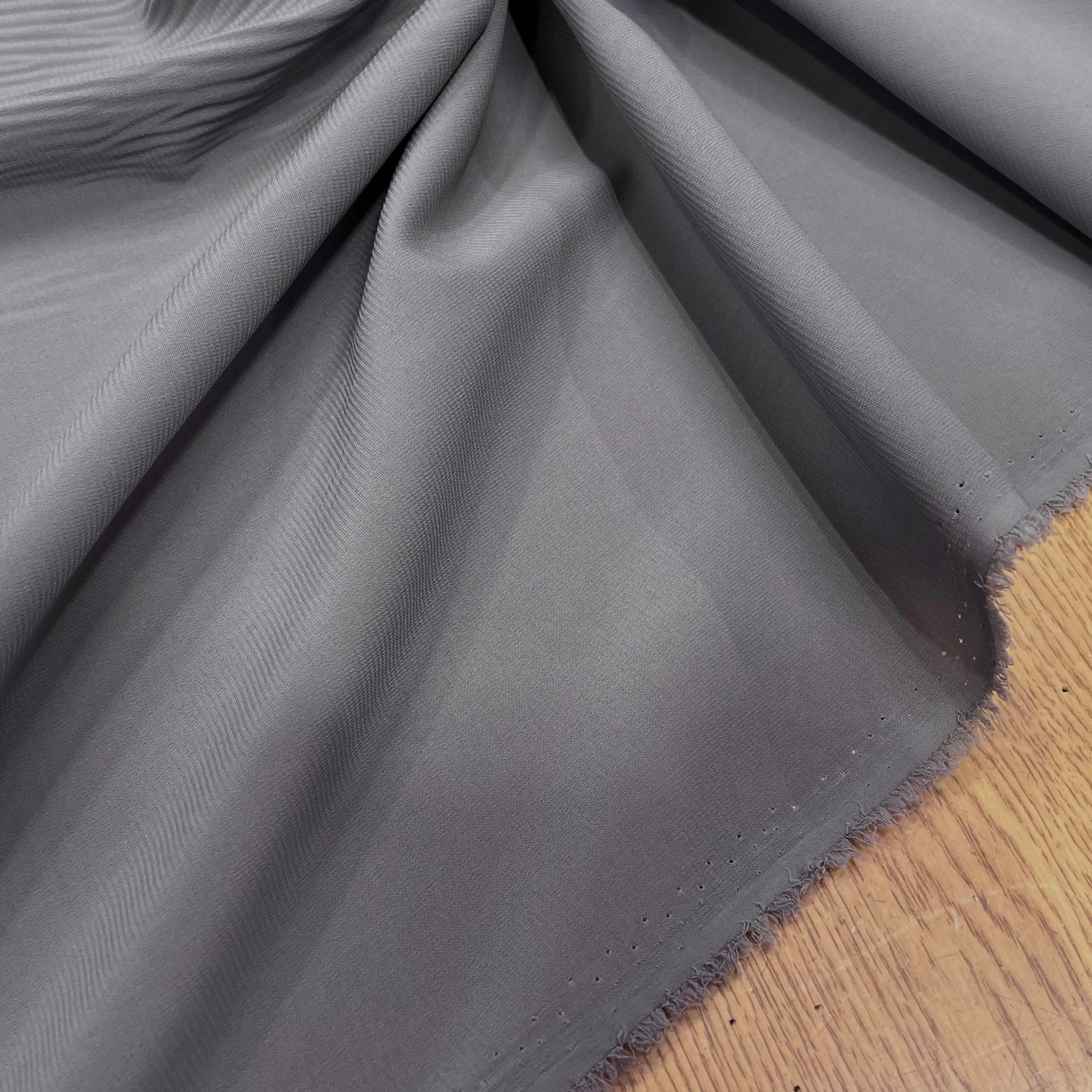 CREPE FLUIDE BEIGE FONCÉ 147CM - My Little Coupon