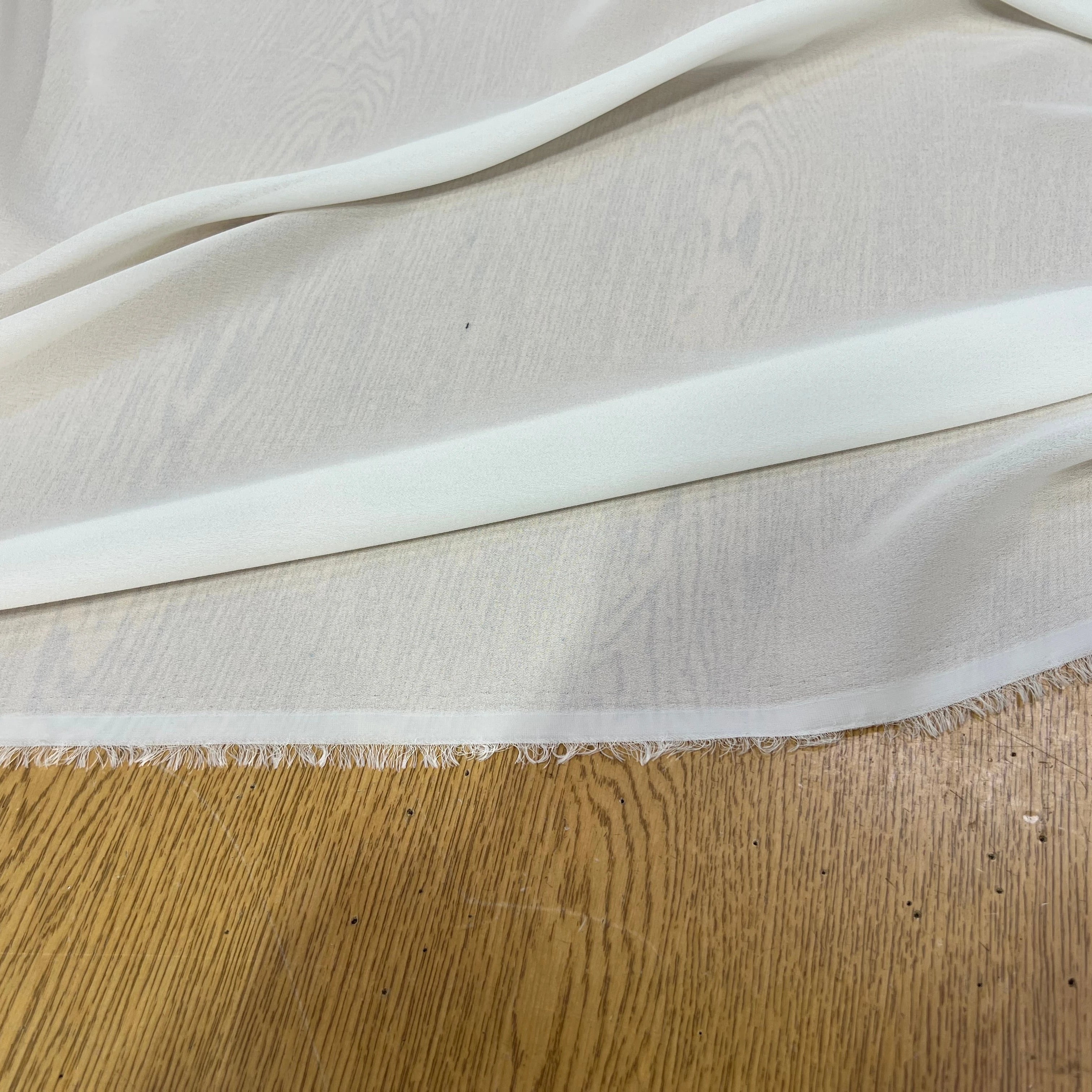 CREPE FLUIDE BLANC 148CM - My Little Coupon