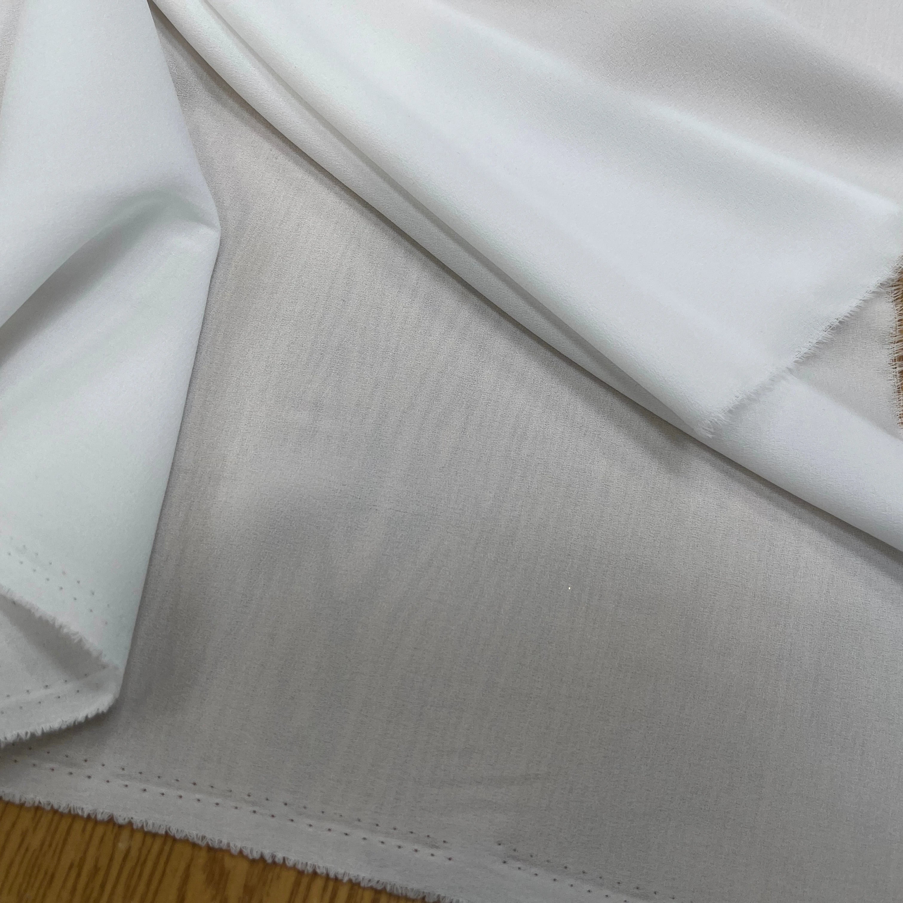 CREPE FLUIDE BLANC POLYESTER 138CM - My Little Coupon