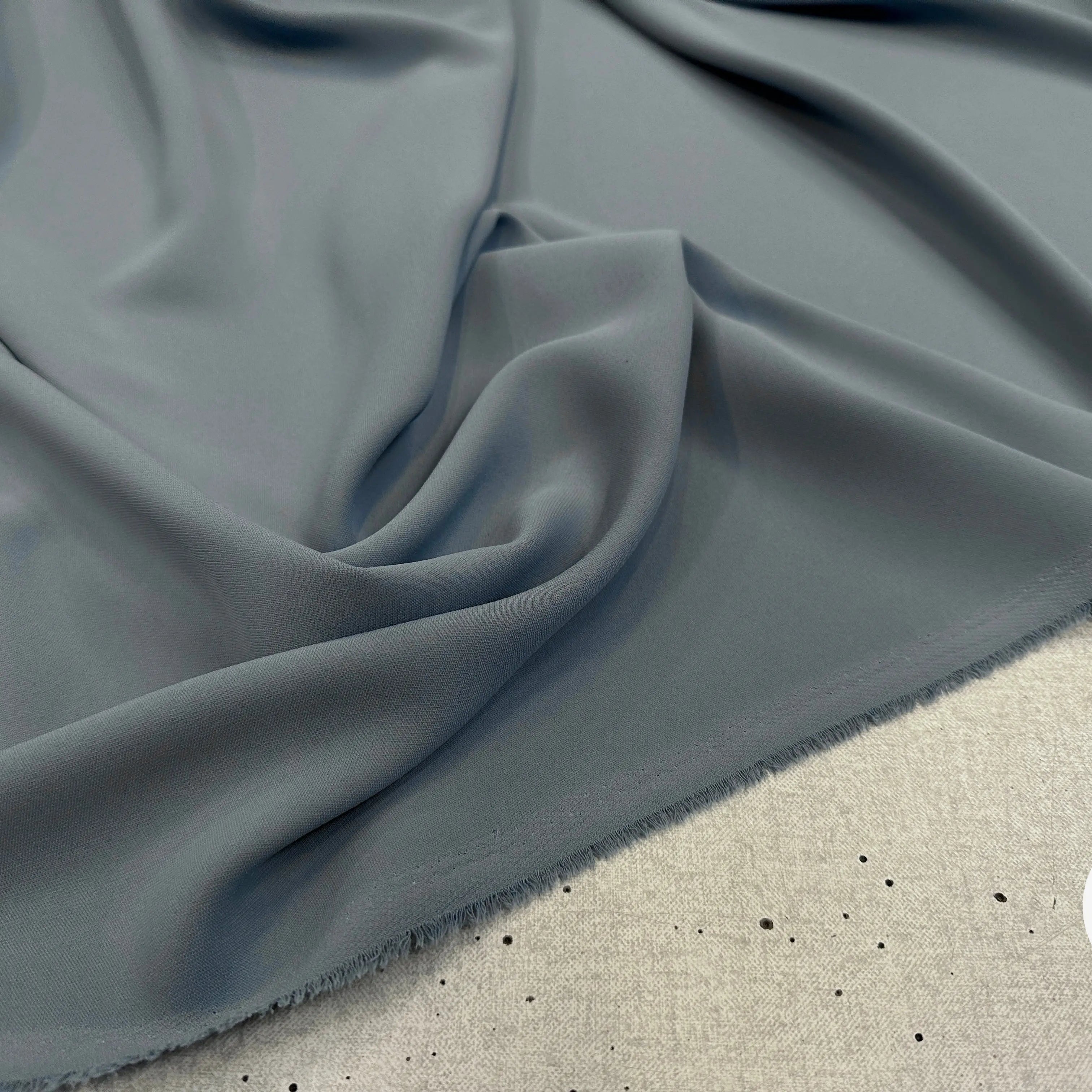 CRÊPE FLUIDE BLUE GREY COUTURE - My Little Coupon