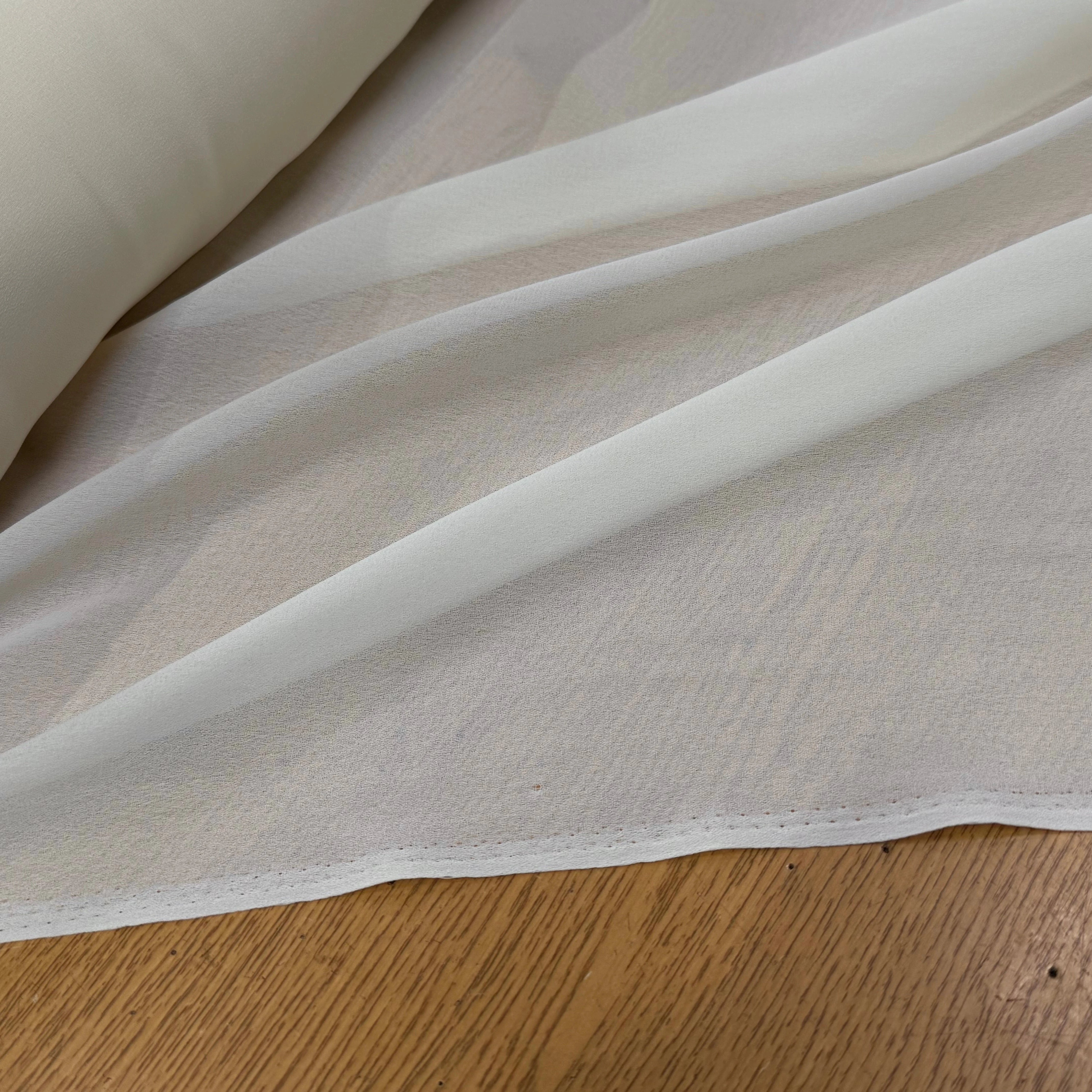 CREPE FLUIDE ÉCRU MAGNIFIQUE 150CM - My Little Coupon